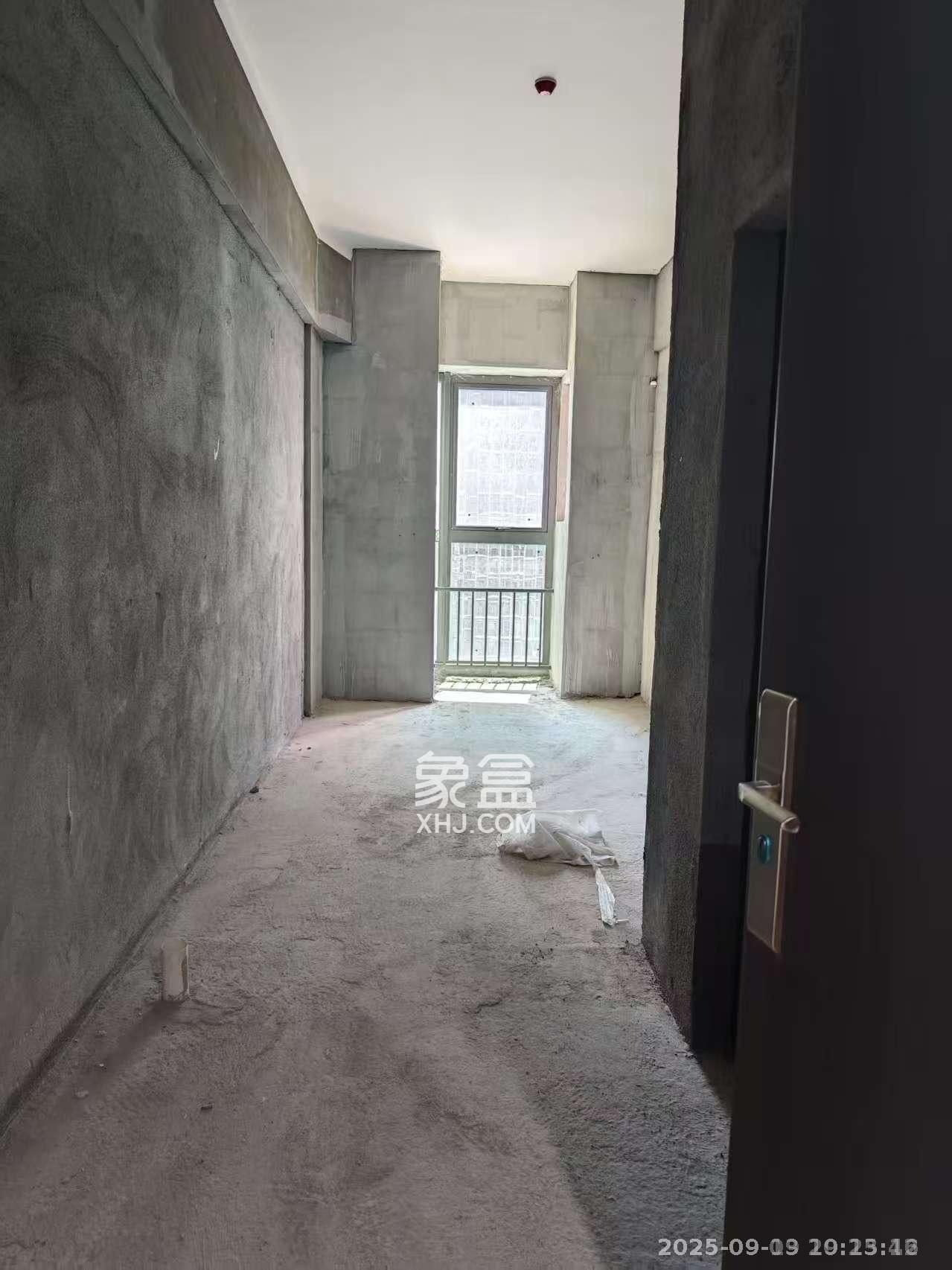 世茂璀璨天城公寓  1室1厅1卫    1200.0元/月室内图