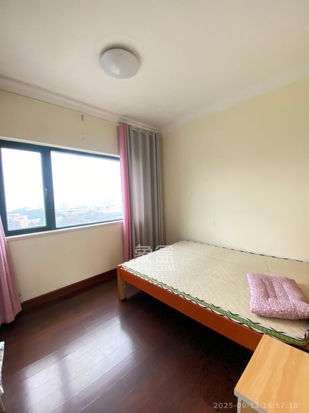 恒大雅苑 3室2厅2卫 2500.0元/月 恒大雅苑 3室2厅2卫 2500.0元/月室内图