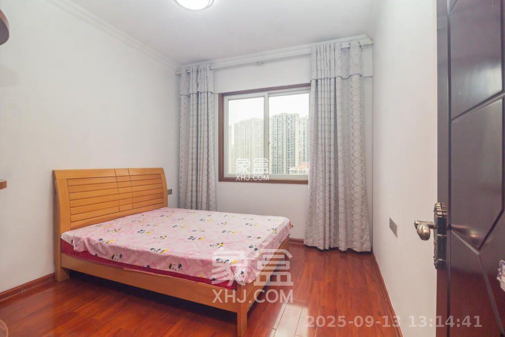 星城国际 3室2厅2卫 1800.0元/月 星城国际 3室2厅2卫 1800.0元/月室内图