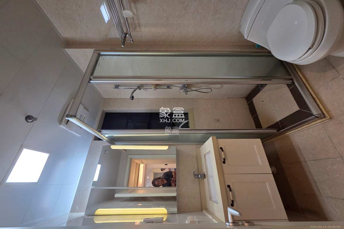 万科里金域国际 3室2厅2卫 3500.0元/月 万科里金域国际 3室2厅2卫 3500.0元/月室内图