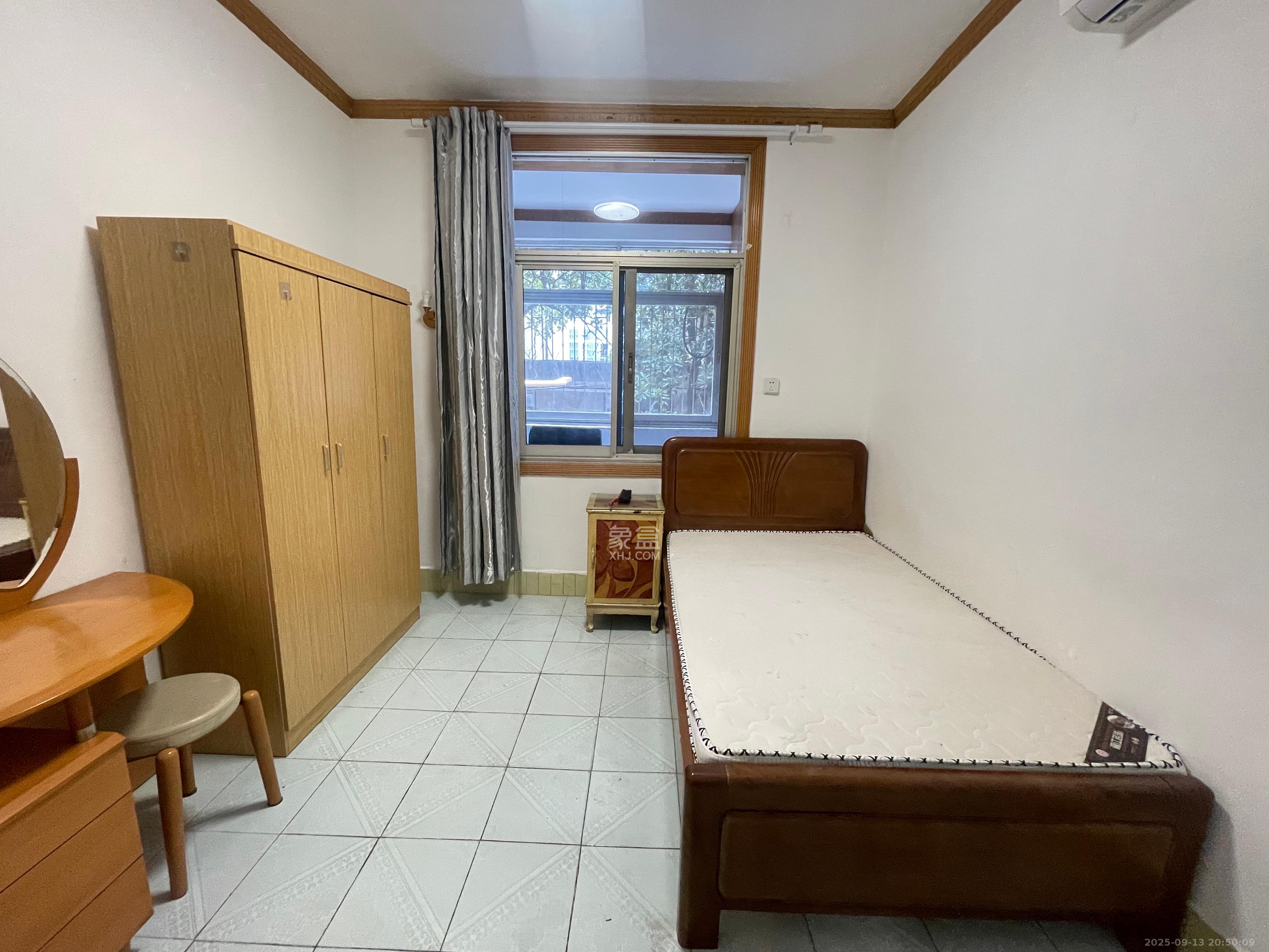 建工集团单位房 3室1厅1卫 2200.0元/月 建工集团单位房 3室1厅1卫 2200.0元/月室内图