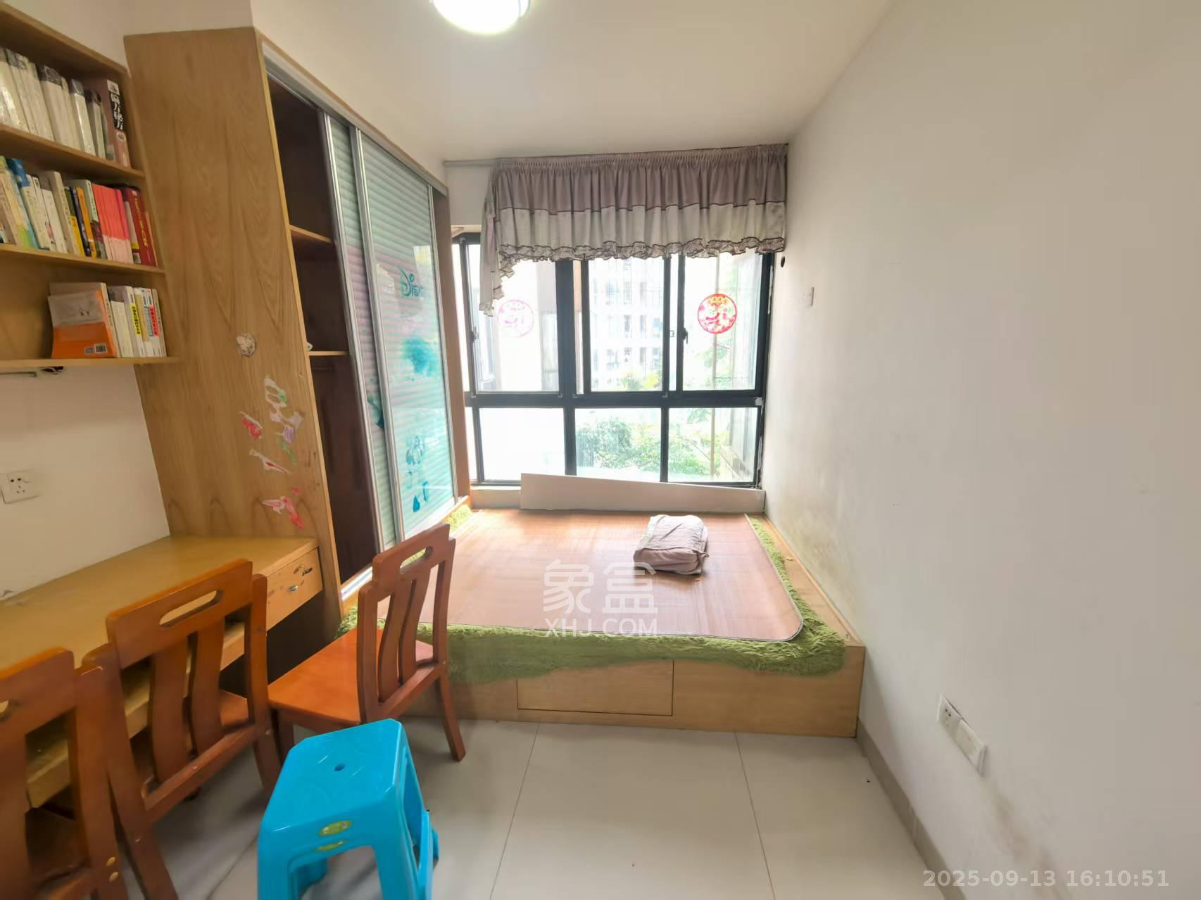 长房时代城 1室2厅1卫 2400.0元/月 长房时代城 1室2厅1卫 2400.0元/月室内图