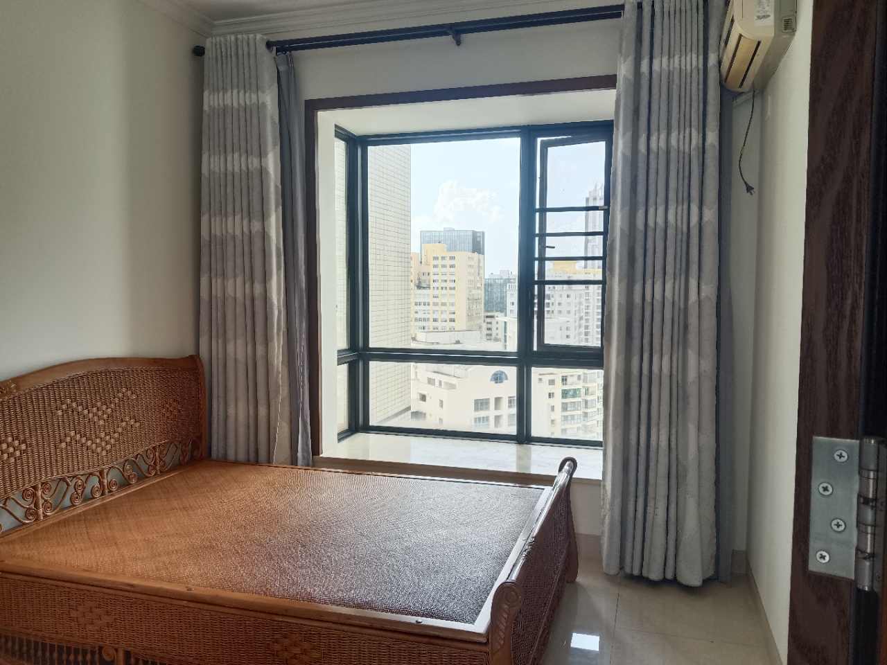 金碧文华 4室2厅2卫 5000.0元/月 金碧文华 4室2厅2卫 5000.0元/月室内图