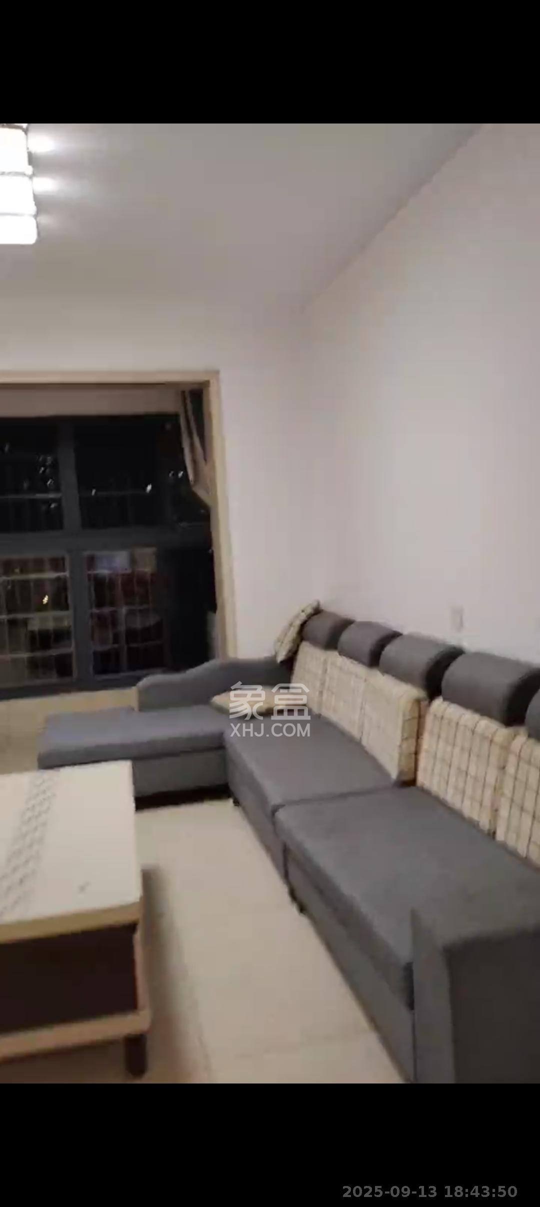 和康园小区  2室1厅1卫    1800.0元/月 和康园小区  2室1厅1卫    1800.0元/月室内图