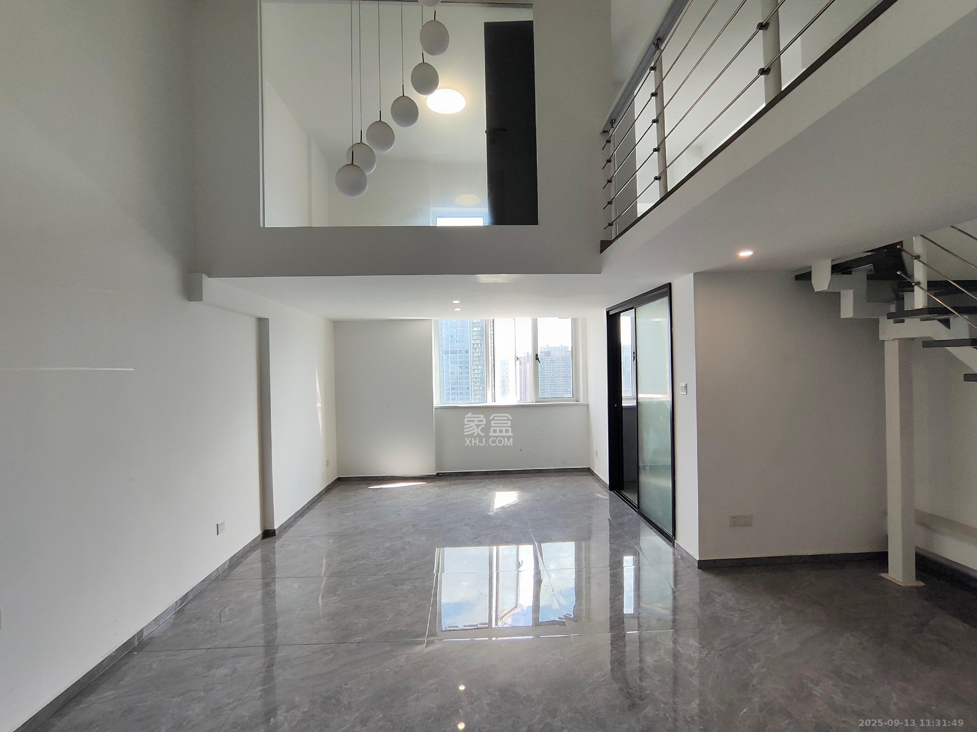 太阳城 2室2厅1卫 2500.0元/月 太阳城 2室2厅1卫 2500.0元/月室内图