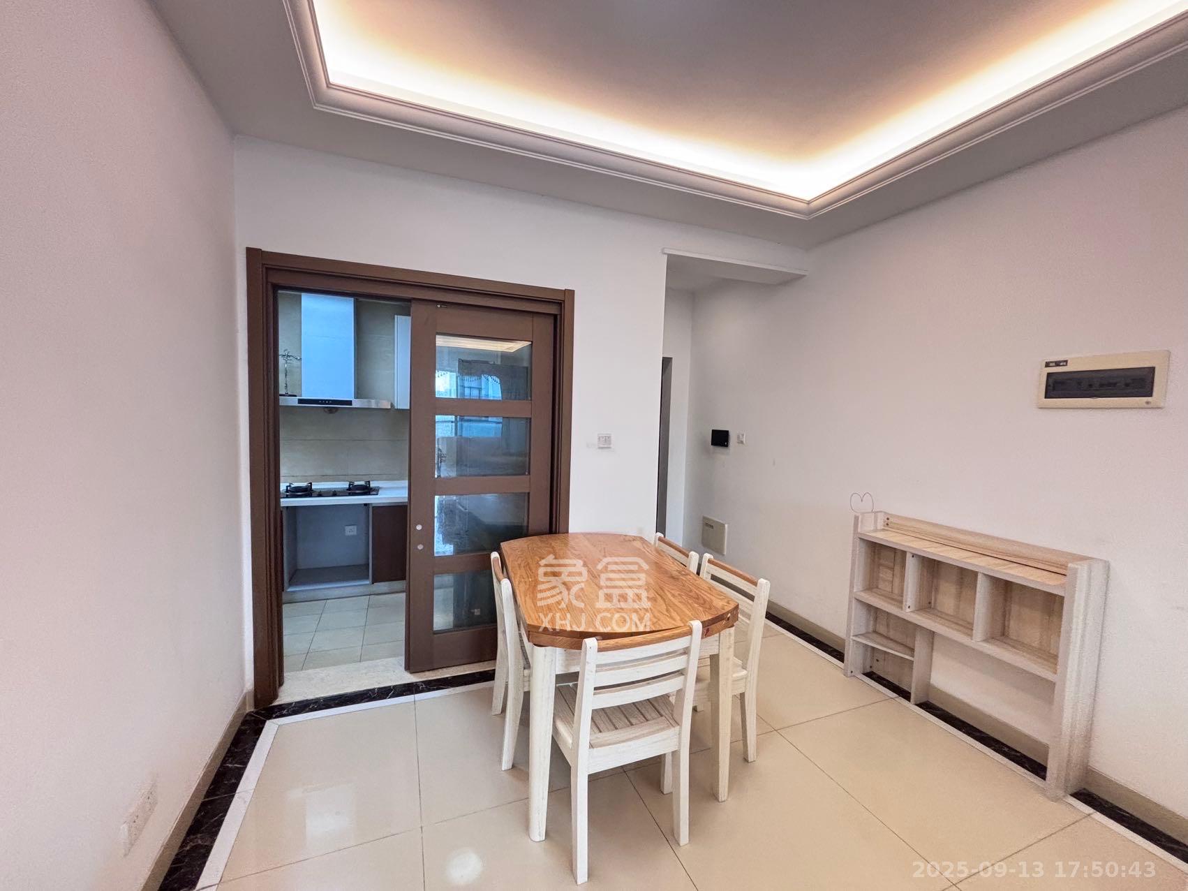 旺德府恺悦国际 3室2厅1卫 2400.0元/月 旺德府恺悦国际 3室2厅1卫 2400.0元/月室内图