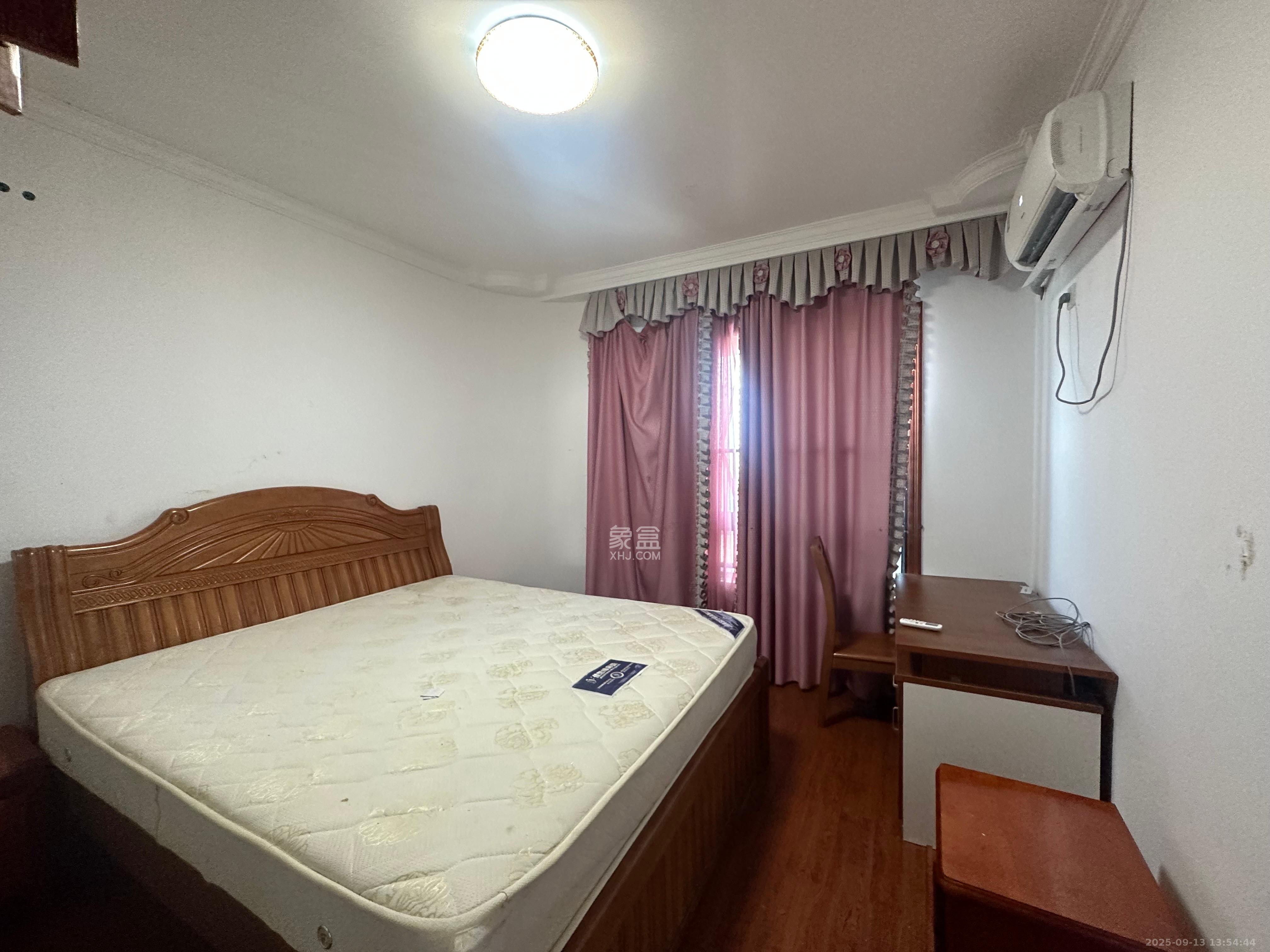 奥克斯广场 3室2厅2卫 3800.0元/月 奥克斯广场 3室2厅2卫 3800.0元/月室内图