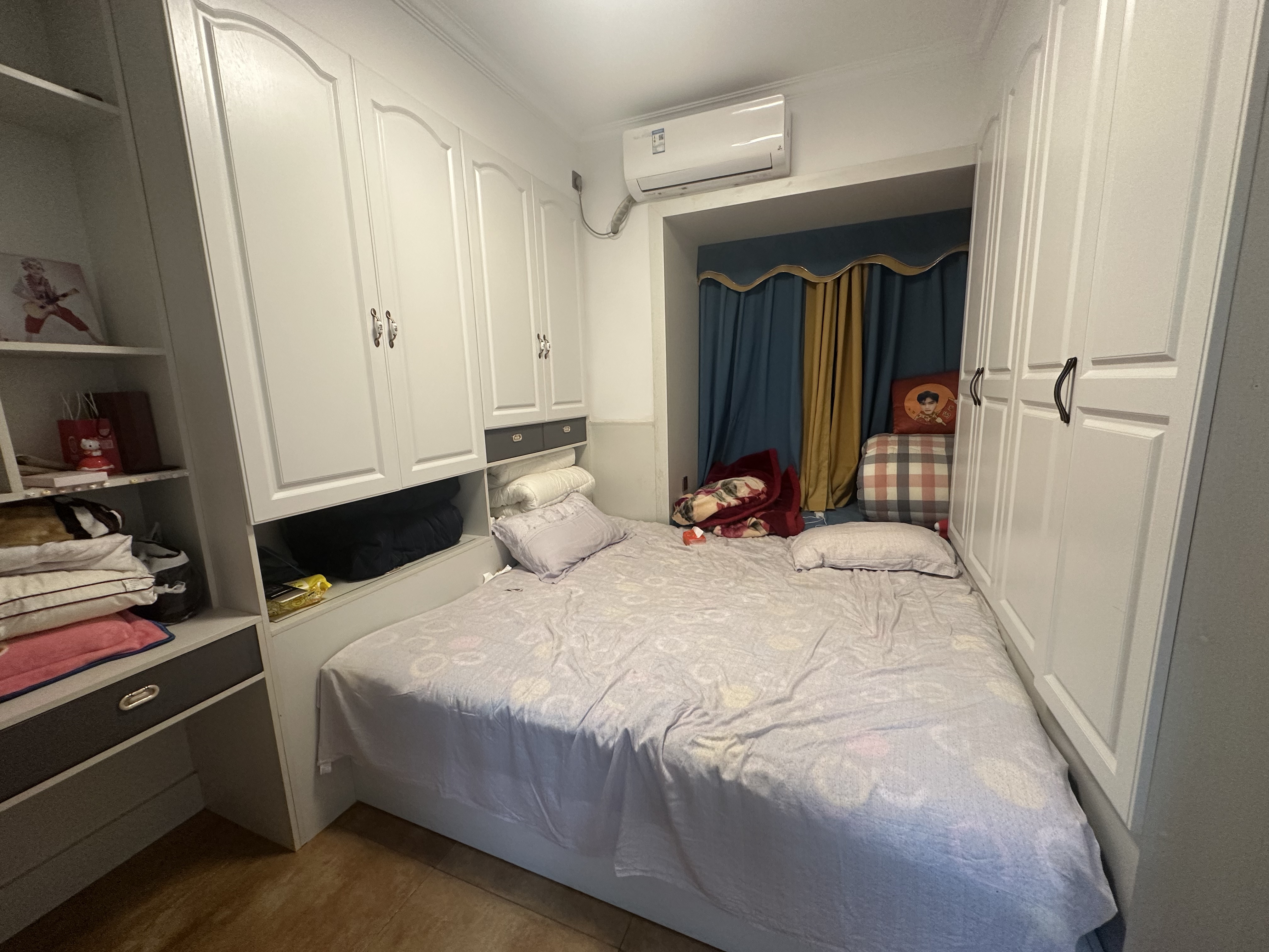 天门壹号 4室2厅1卫 2200.0元/月 天门壹号 4室2厅1卫 2200.0元/月室内图