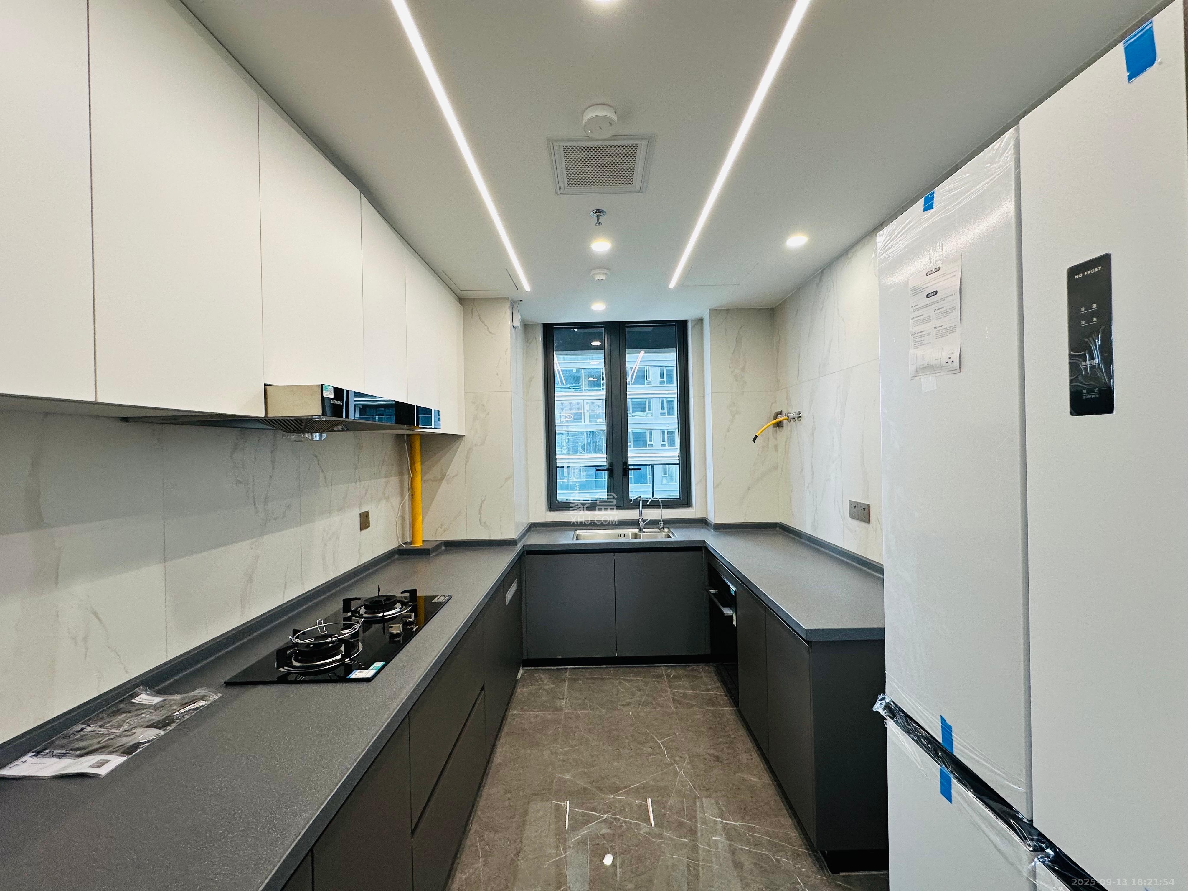 绿城招商桂语雲峯  4室2厅2卫    7000.0元/月室内图