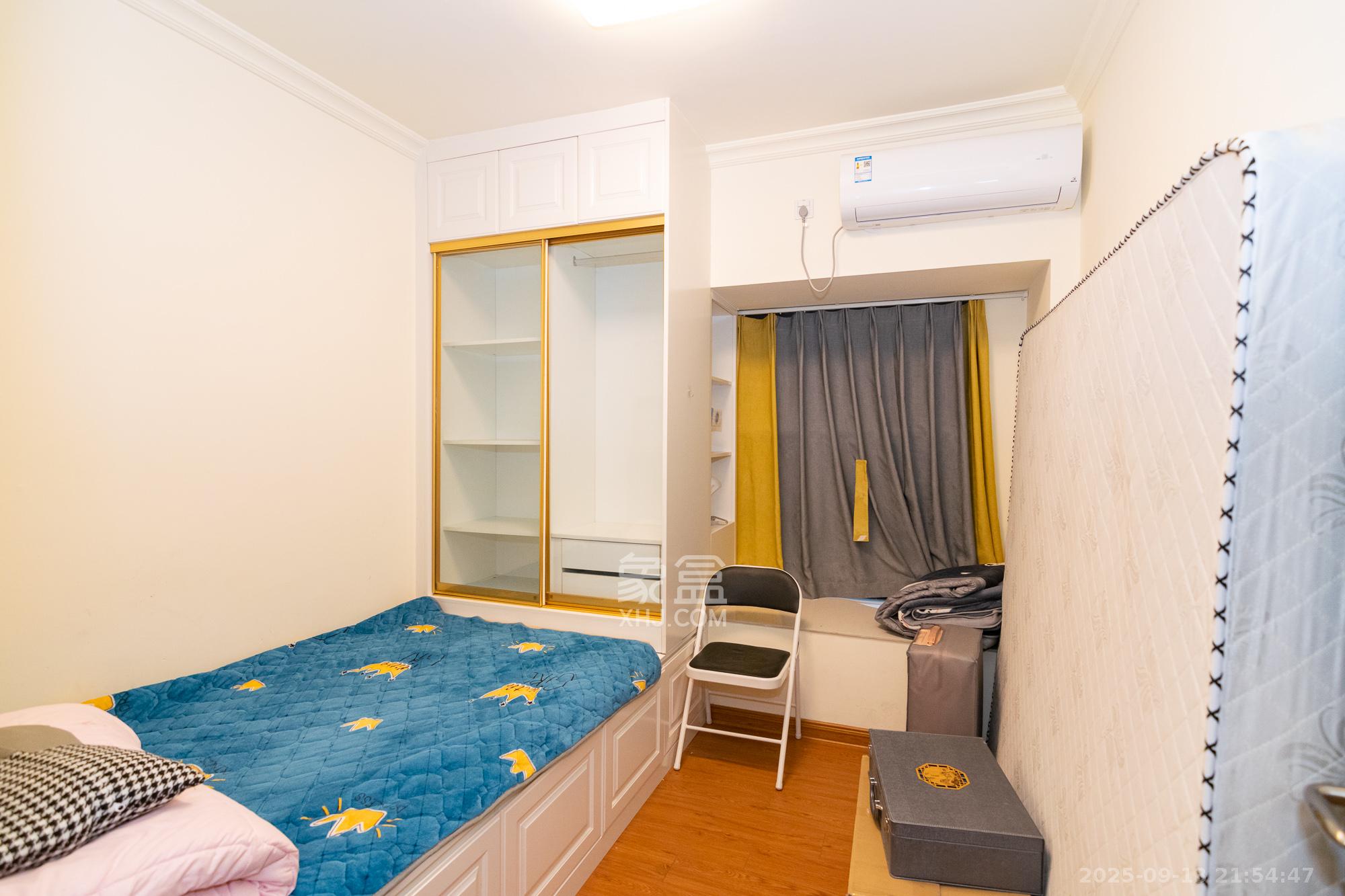 碧桂园高尔夫花园  3室2厅2卫    71.8万卧室