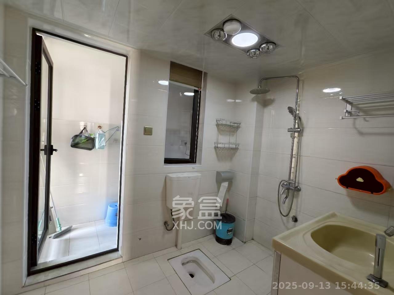 南山雍江汇（滨江国际新城）  3室2厅1卫    2800.0元/月室内图