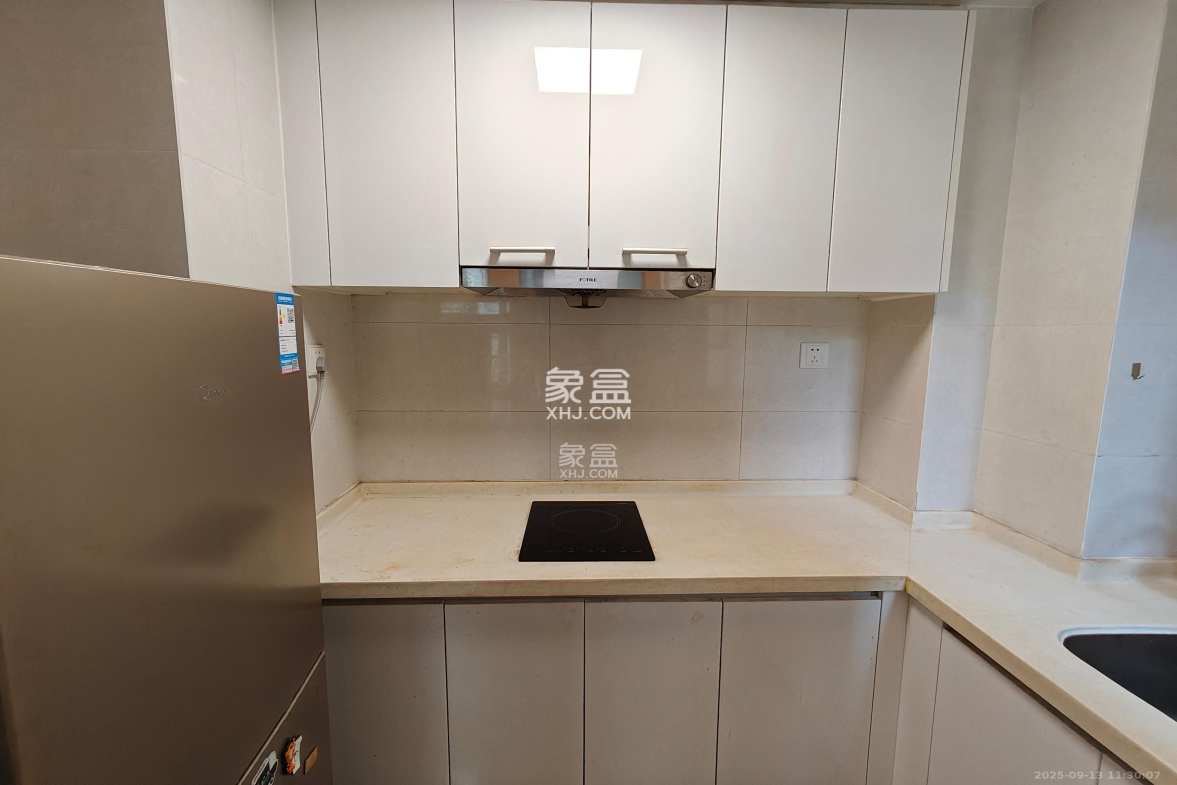 中海新城熙岸(中信新城五期) 1室1厅1卫 1500.00元/月 中海新城熙岸(中信新城五期) 1室1厅1卫 1500.00元/月室内图