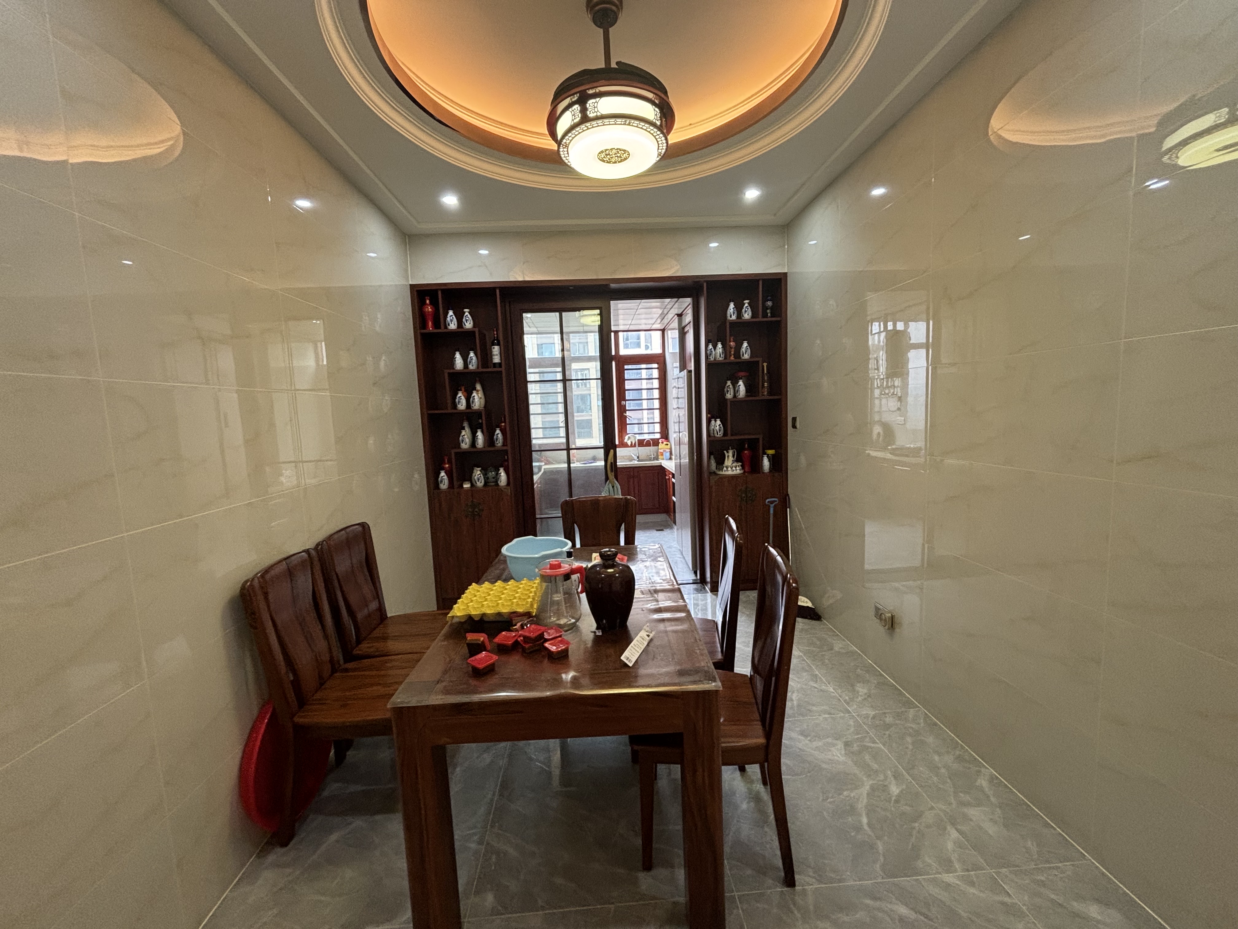 檀香山  3室2厅2卫    2200.0元/月室内图