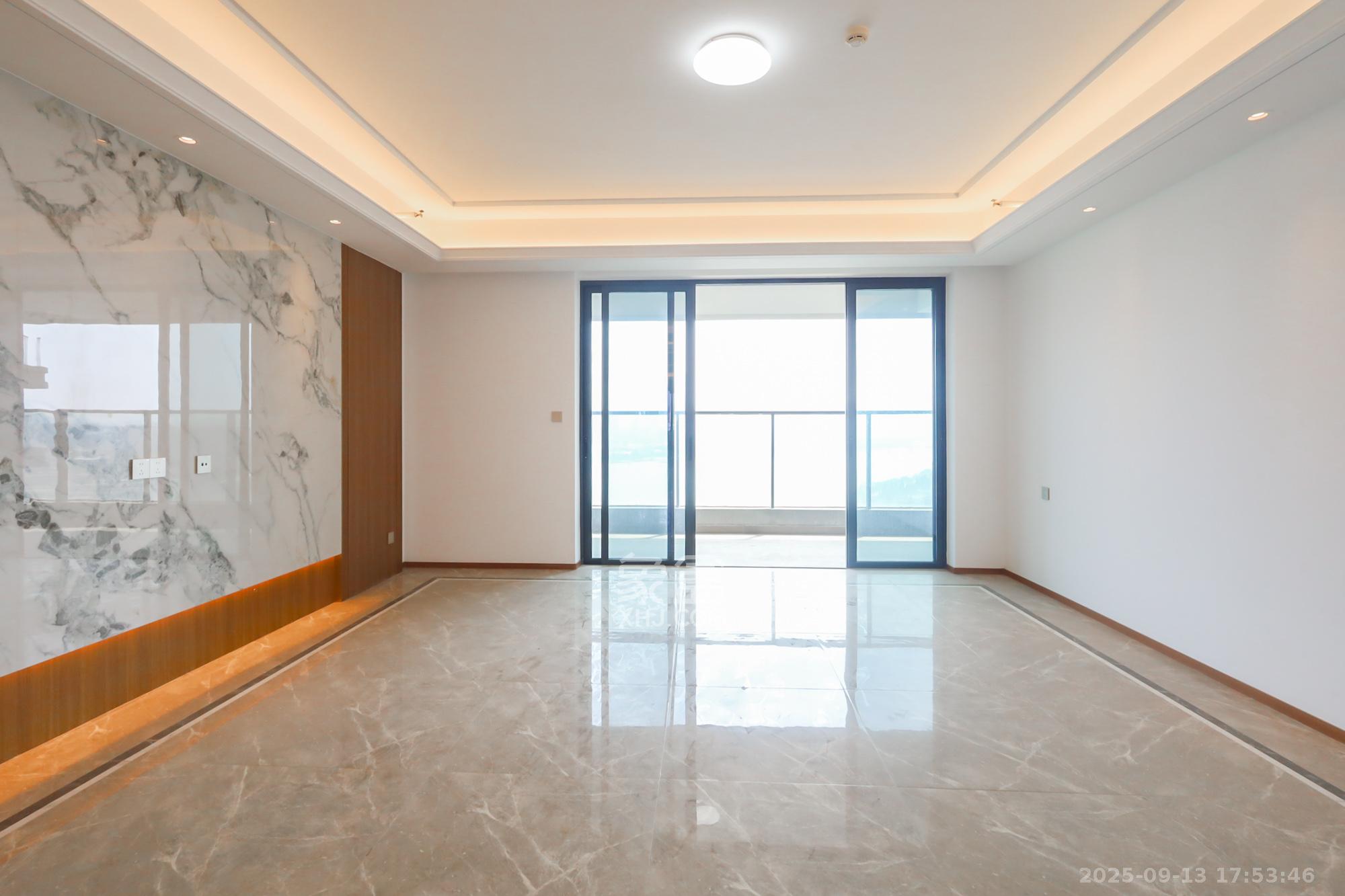 江山印  4室2厅4卫    565.0万 江山印  4室2厅4卫    565.0万