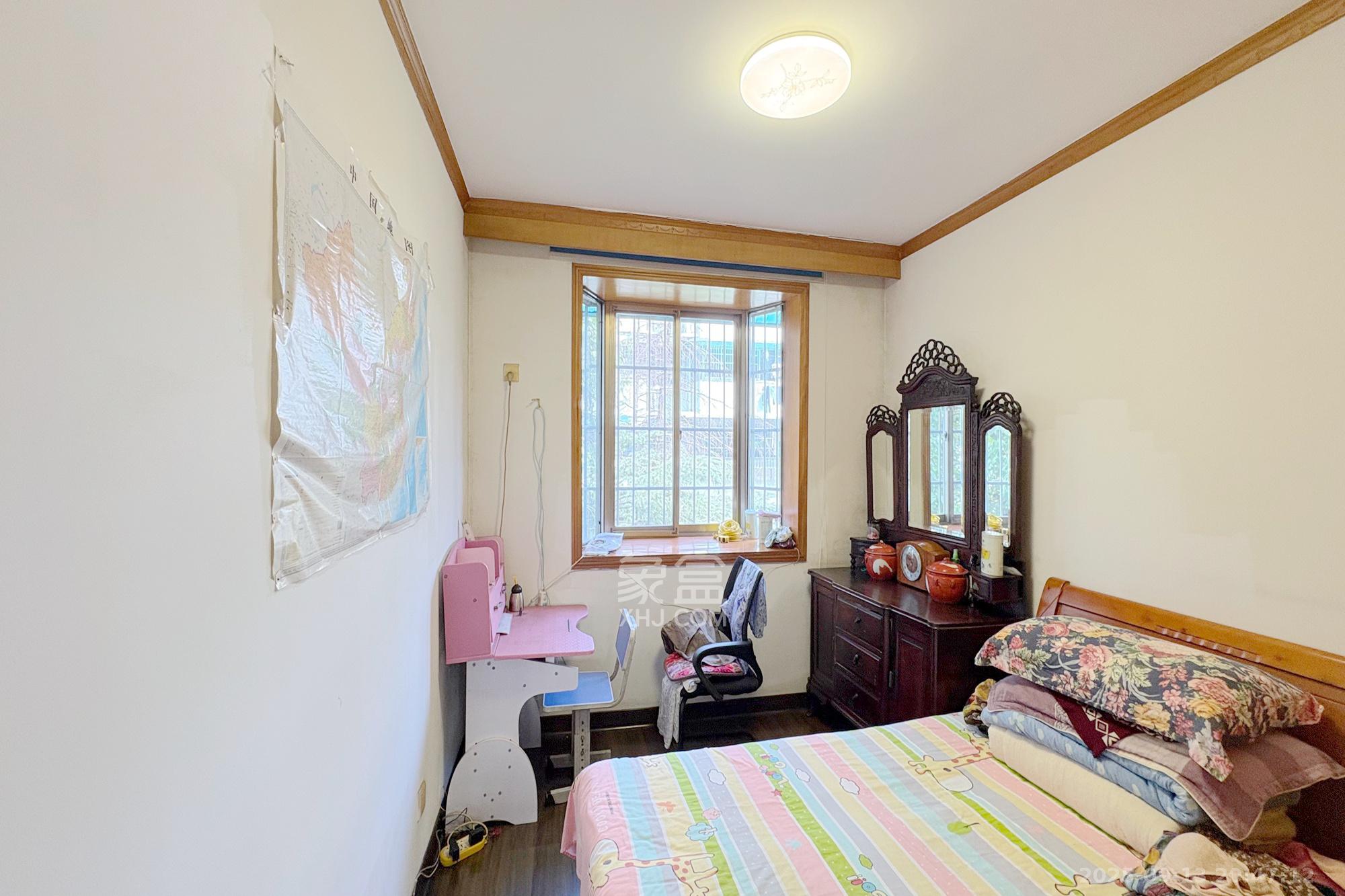 东南明苑  2室2厅1卫    43.0万 东南明苑  2室2厅1卫    43.0万卧室