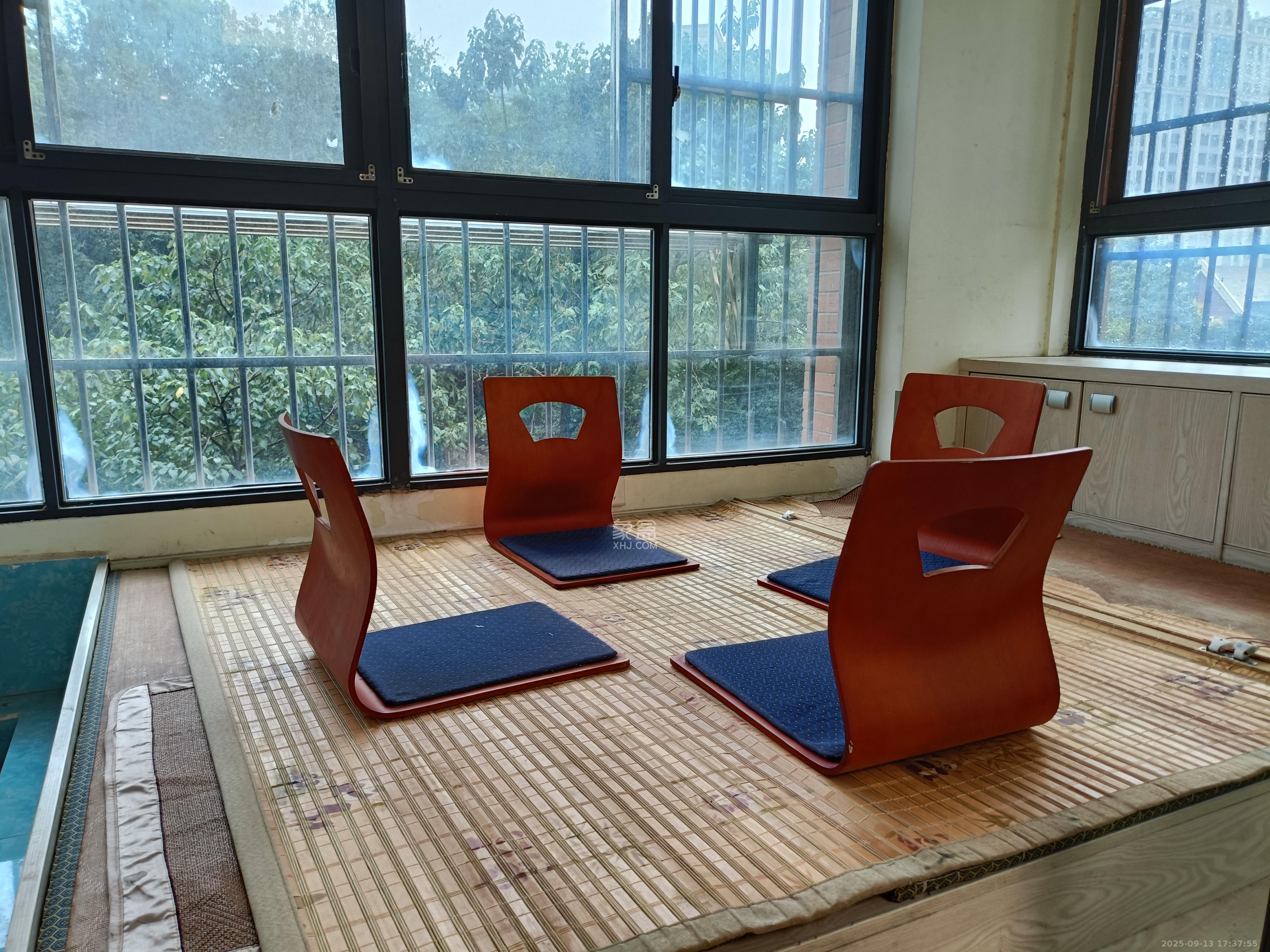 翡翠云天 3室1厅1卫 1800.0元/月 翡翠云天 3室1厅1卫 1800.0元/月室内图