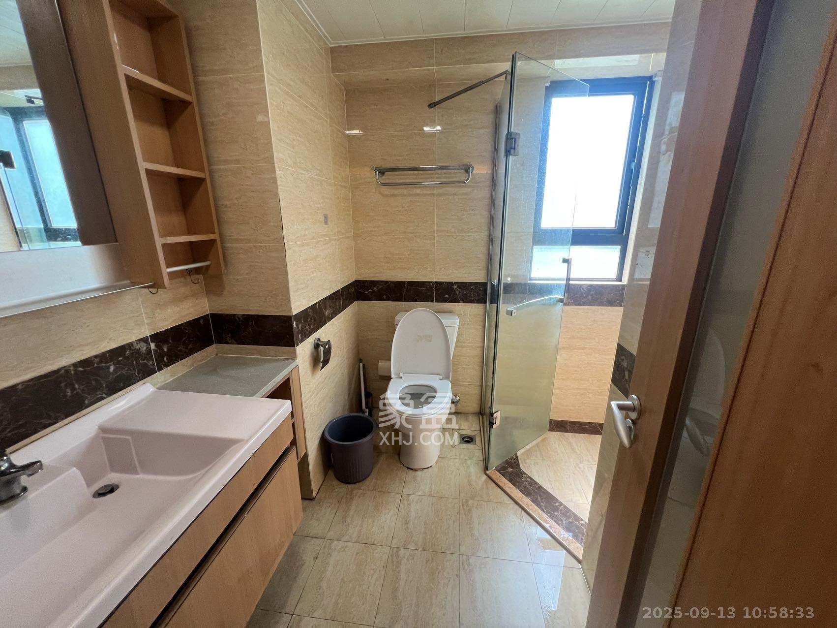 万科魅力之城非凡里 3室2厅1卫 2300.0元/月 万科魅力之城非凡里 3室2厅1卫 2300.0元/月室内图