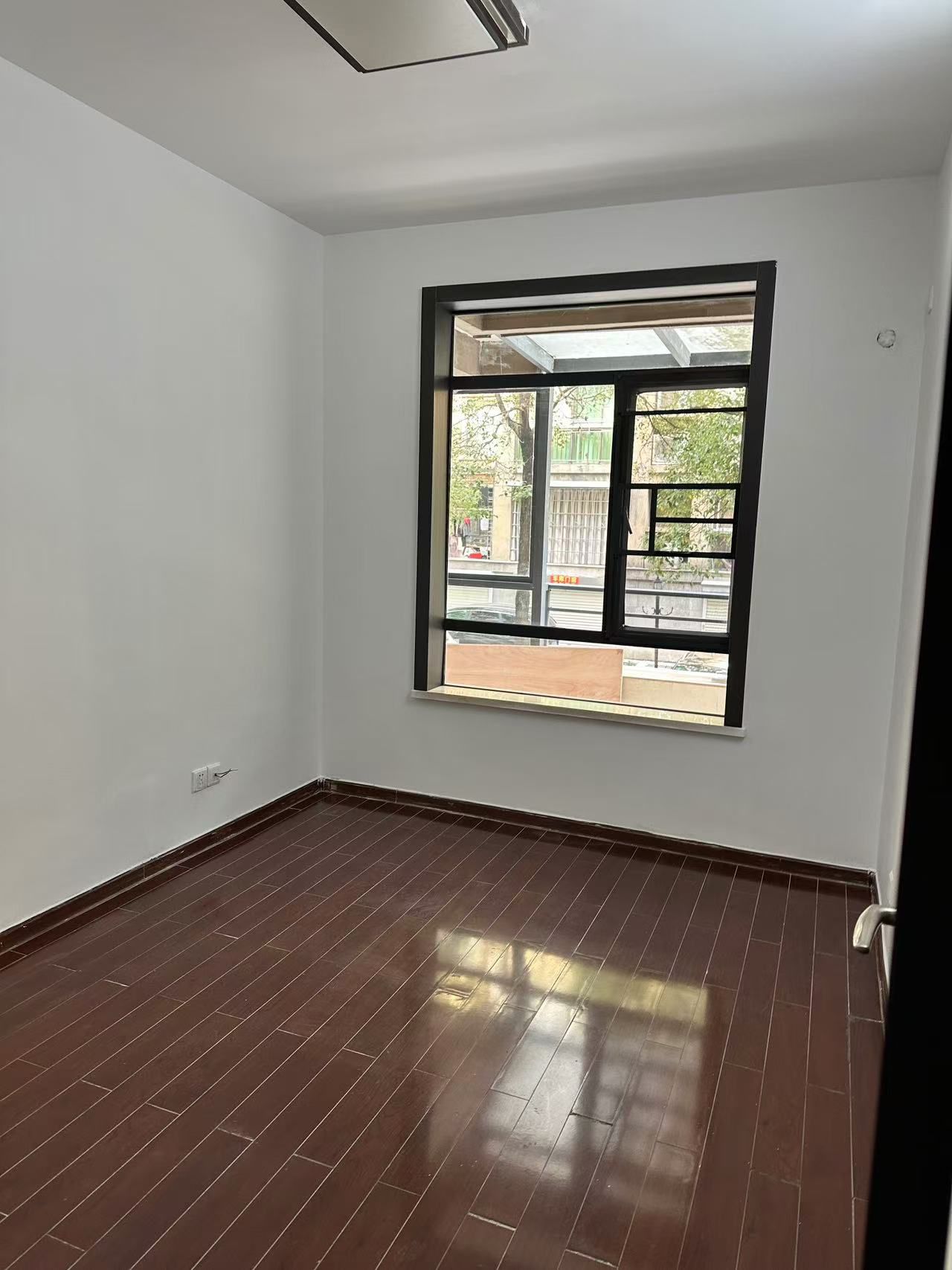 钻石城 1室0厅0卫 4500.0元/月 钻石城 1室0厅0卫 4500.0元/月室内图