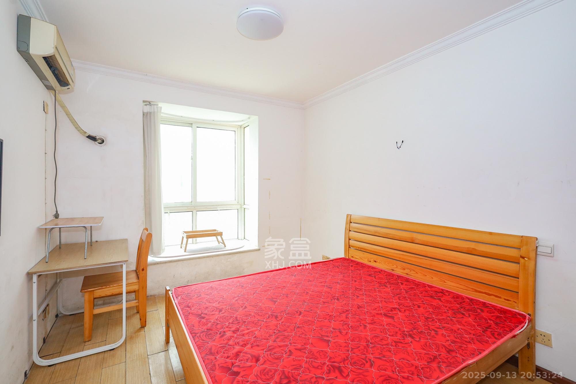 德润园 2室2厅1卫 63.0万 德润园 2室2厅1卫 63.0万卧室