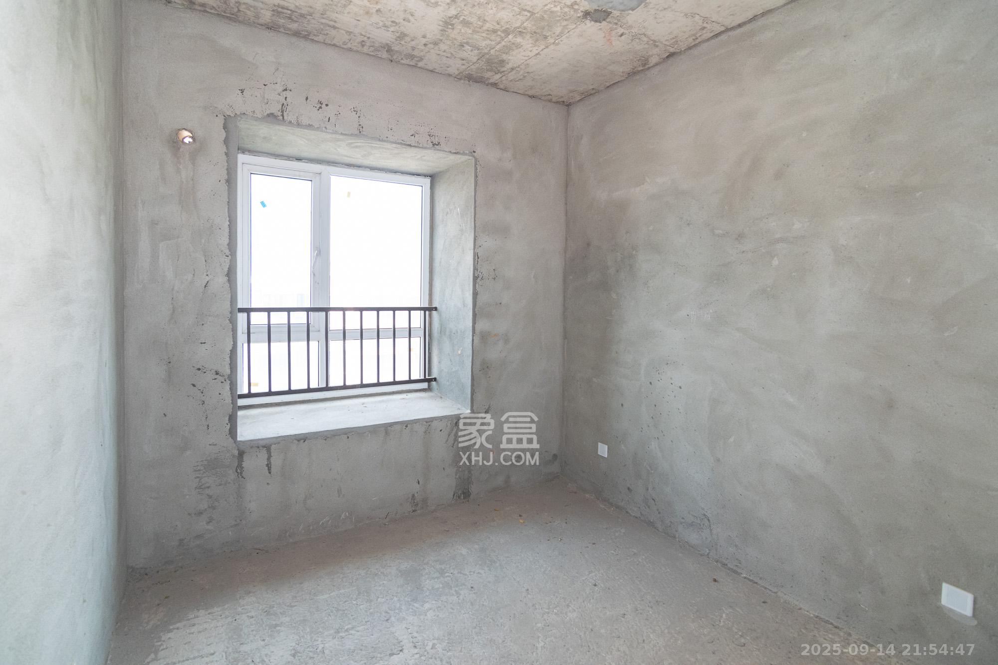 富兴悦府（富兴学府名邸)  4室2厅2卫    73.0万卧室