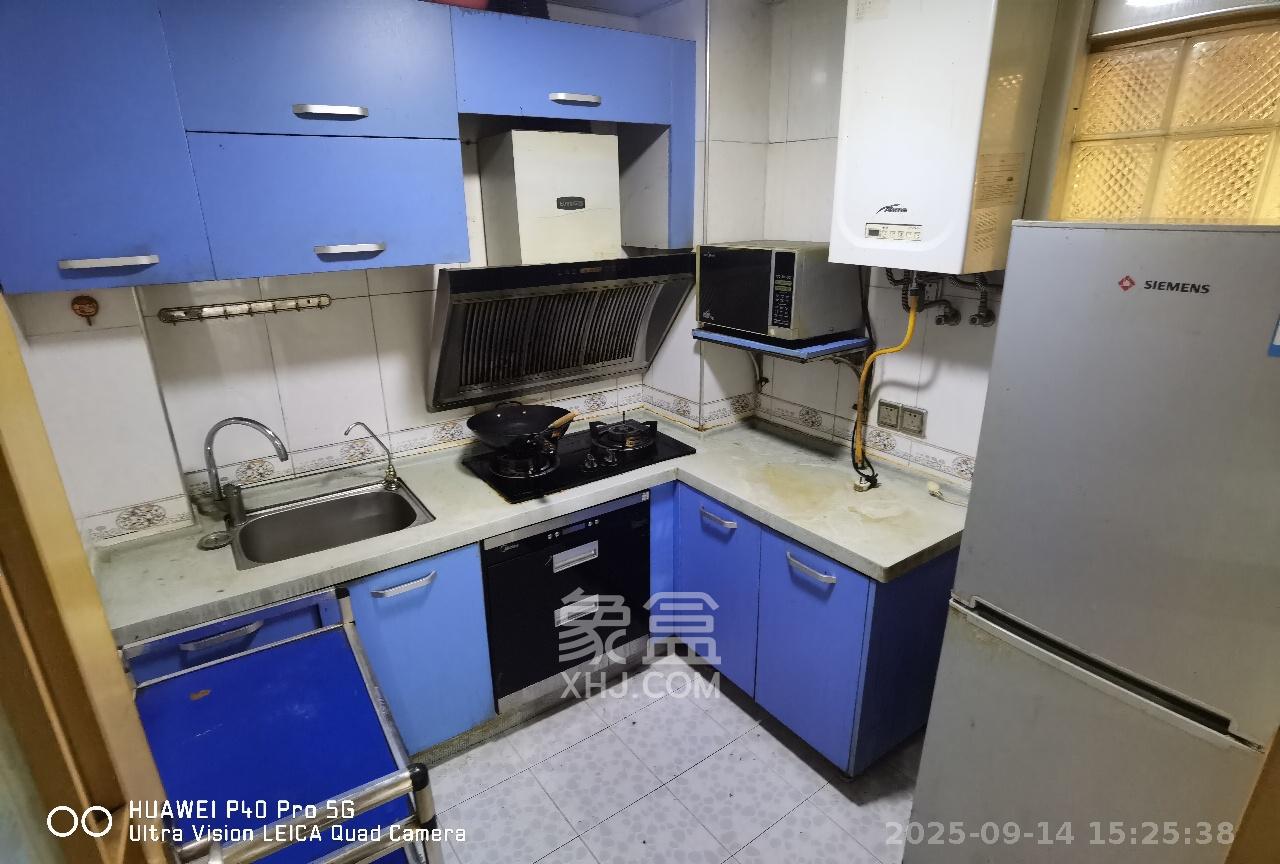 欧园  3室2厅2卫    2800.0元/月室内图