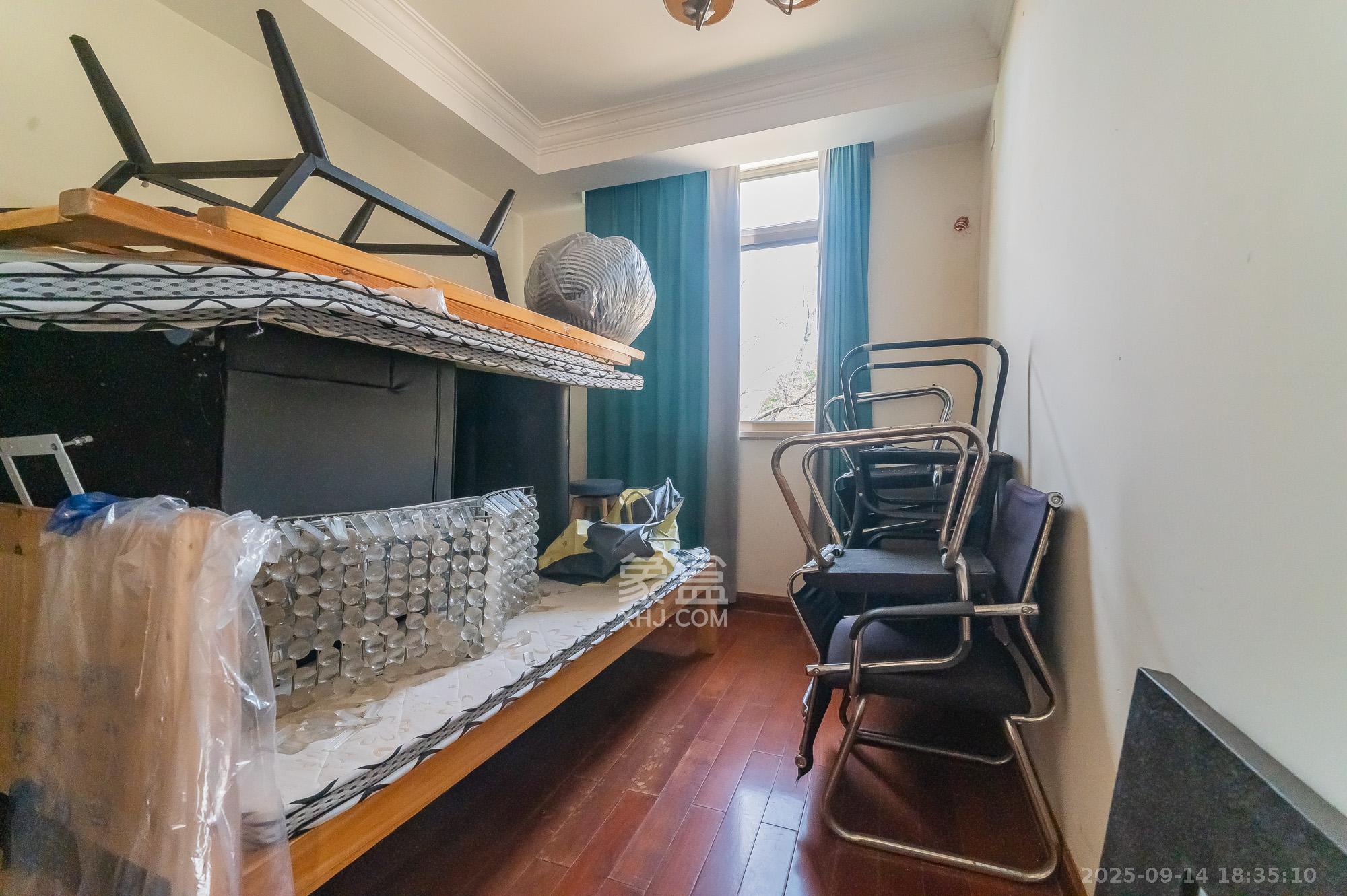 碧桂园威尼斯城  5室2厅3卫    706.88万 碧桂园威尼斯城  5室2厅3卫    706.88万卧室