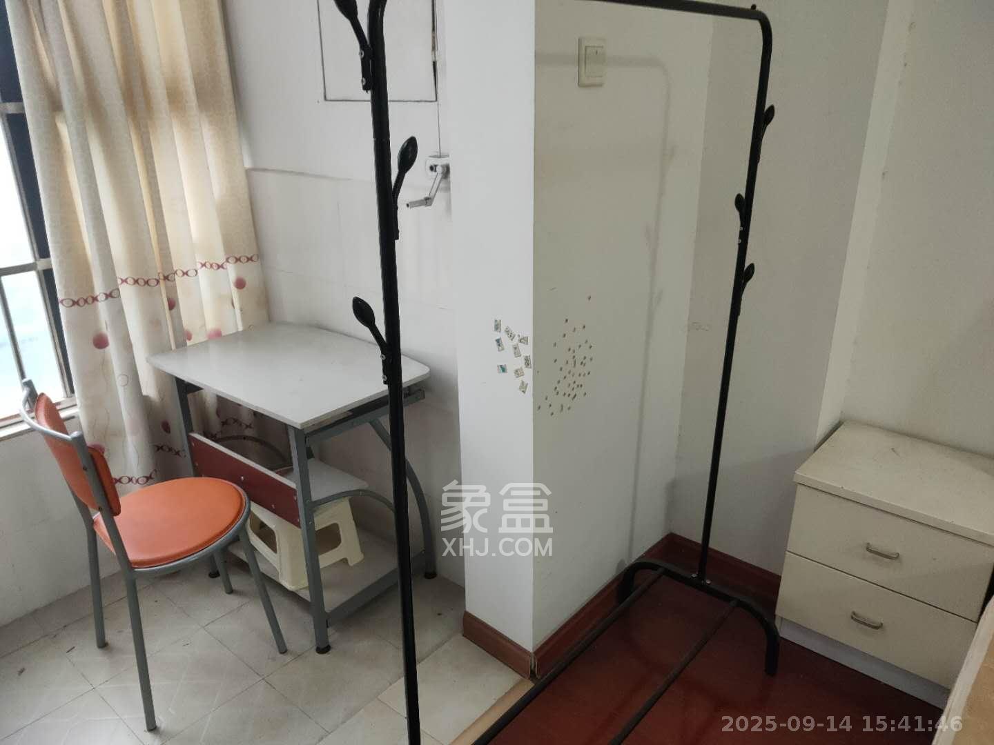 万科魅力之城  1室1厅1卫    1100.0元/月室内图