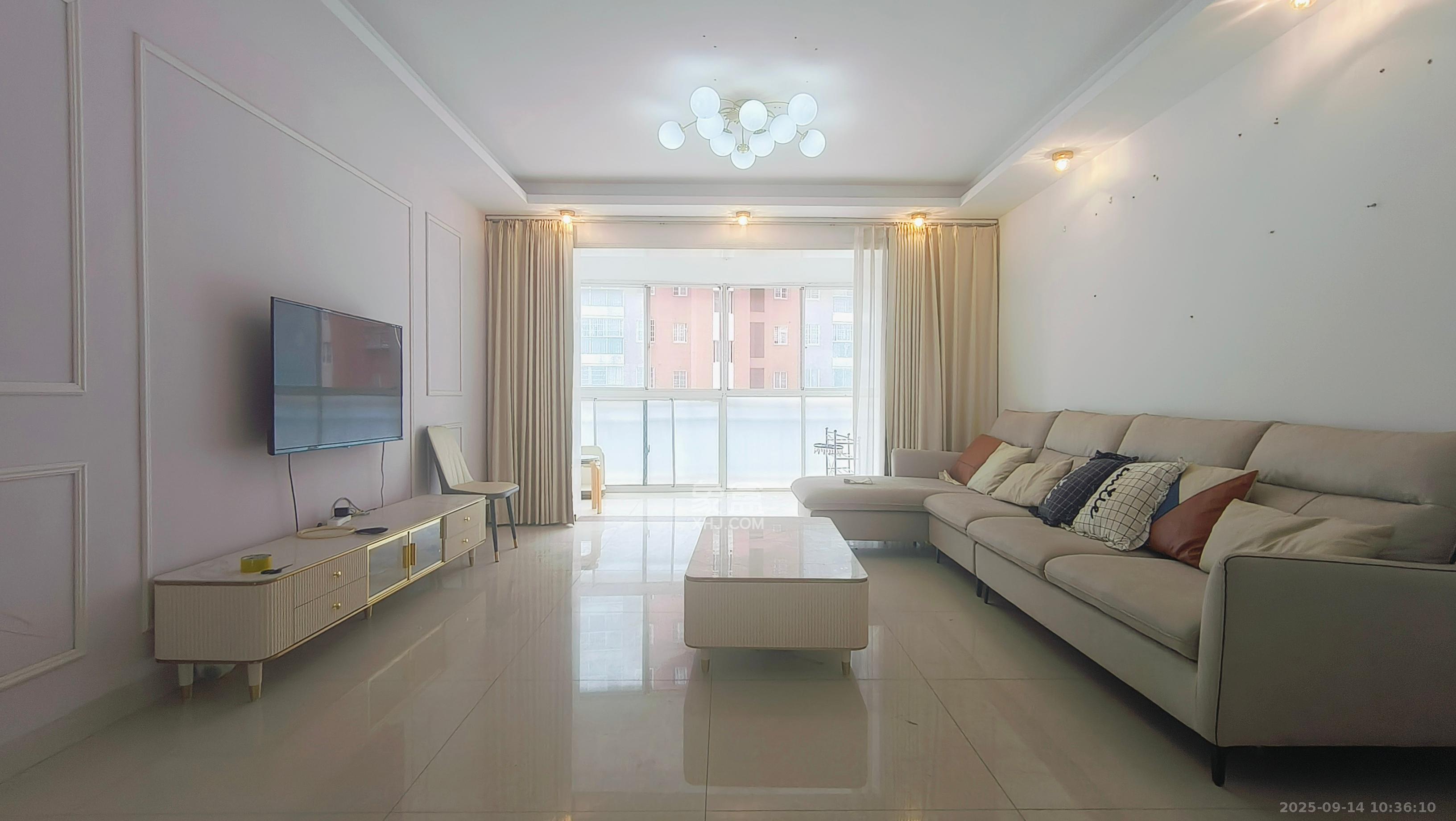 湘楚家园 3室2厅2卫 2000.0元/月 湘楚家园 3室2厅2卫 2000.0元/月室内图