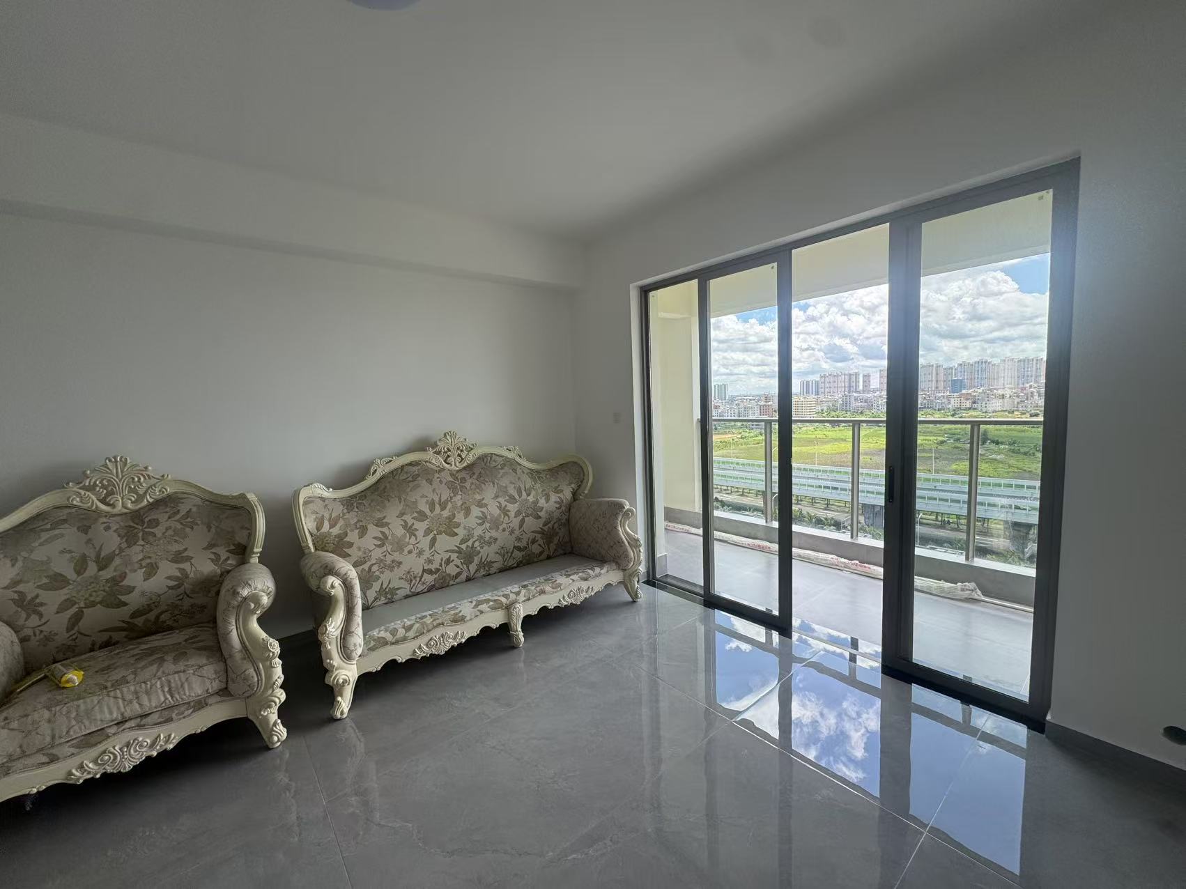 北辰府  3室2厅2卫    2000.0元/月室内图