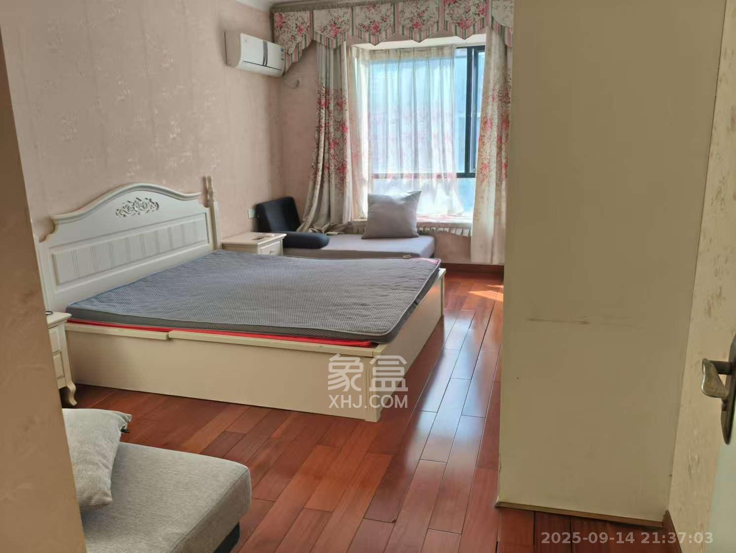 湘诚嘉园  2室2厅1卫    2400.0元/月室内图