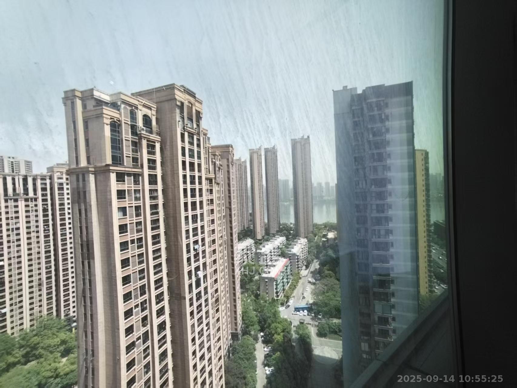 世茂铂曼 5室2厅1卫 11800.0元/月 世茂铂曼 5室2厅1卫 11800.0元/月户型图