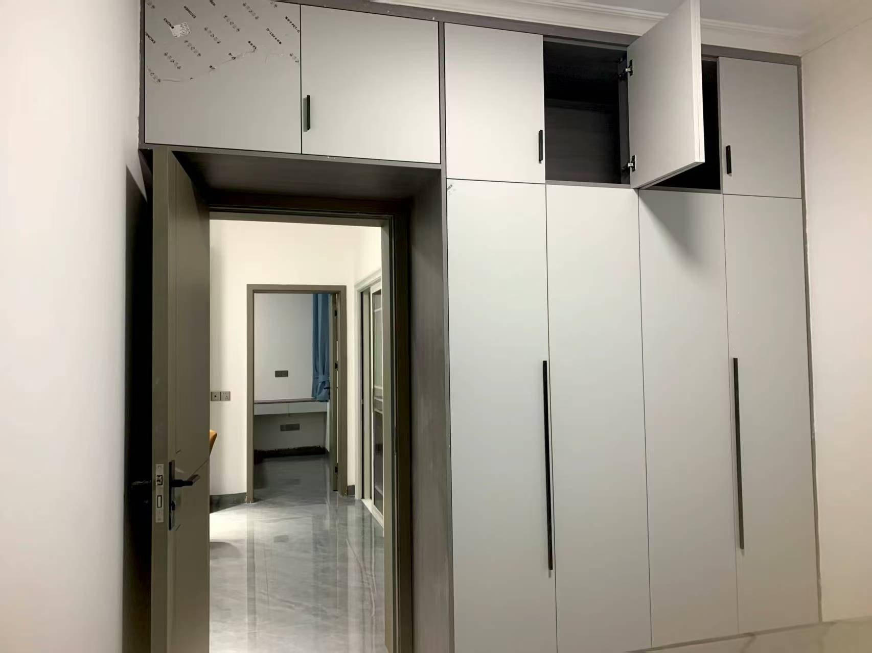 互助小区电梯房  4室2厅2卫    2600.0元/月 互助小区电梯房  4室2厅2卫    2600.0元/月室内图