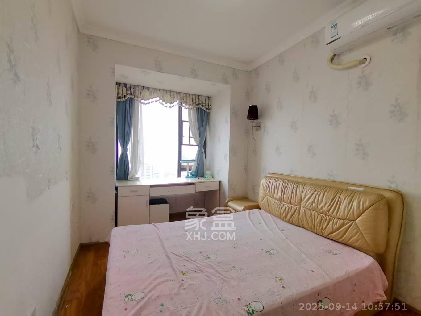 保利麓谷林语F区  3室2厅1卫    2600.0元/月室内图