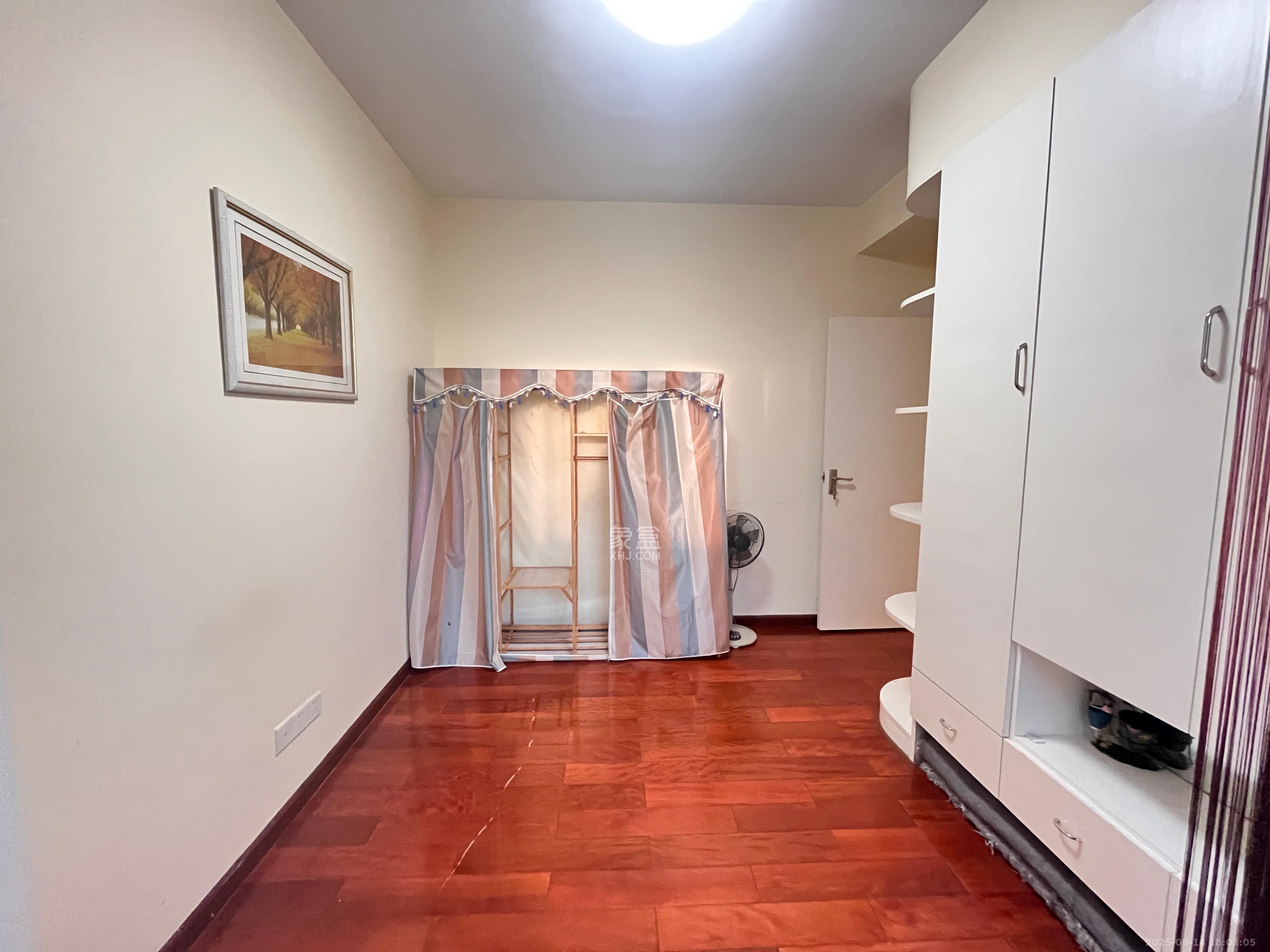 东玺门  3室2厅2卫    3200.0元/月 东玺门  3室2厅2卫    3200.0元/月室内图