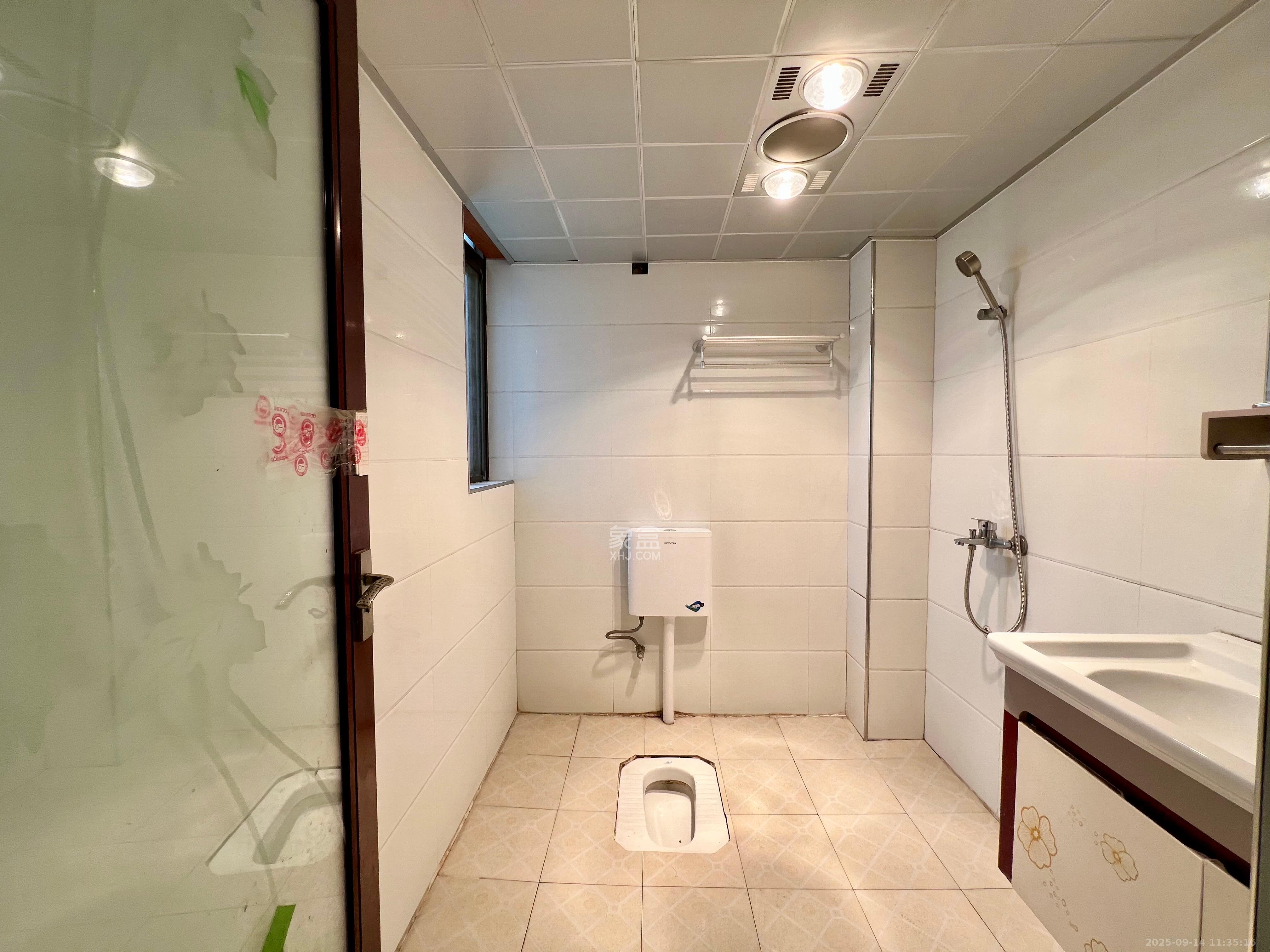 兴联创新小区 2室2厅1卫 1400.0元/月 兴联创新小区 2室2厅1卫 1400.0元/月室内图