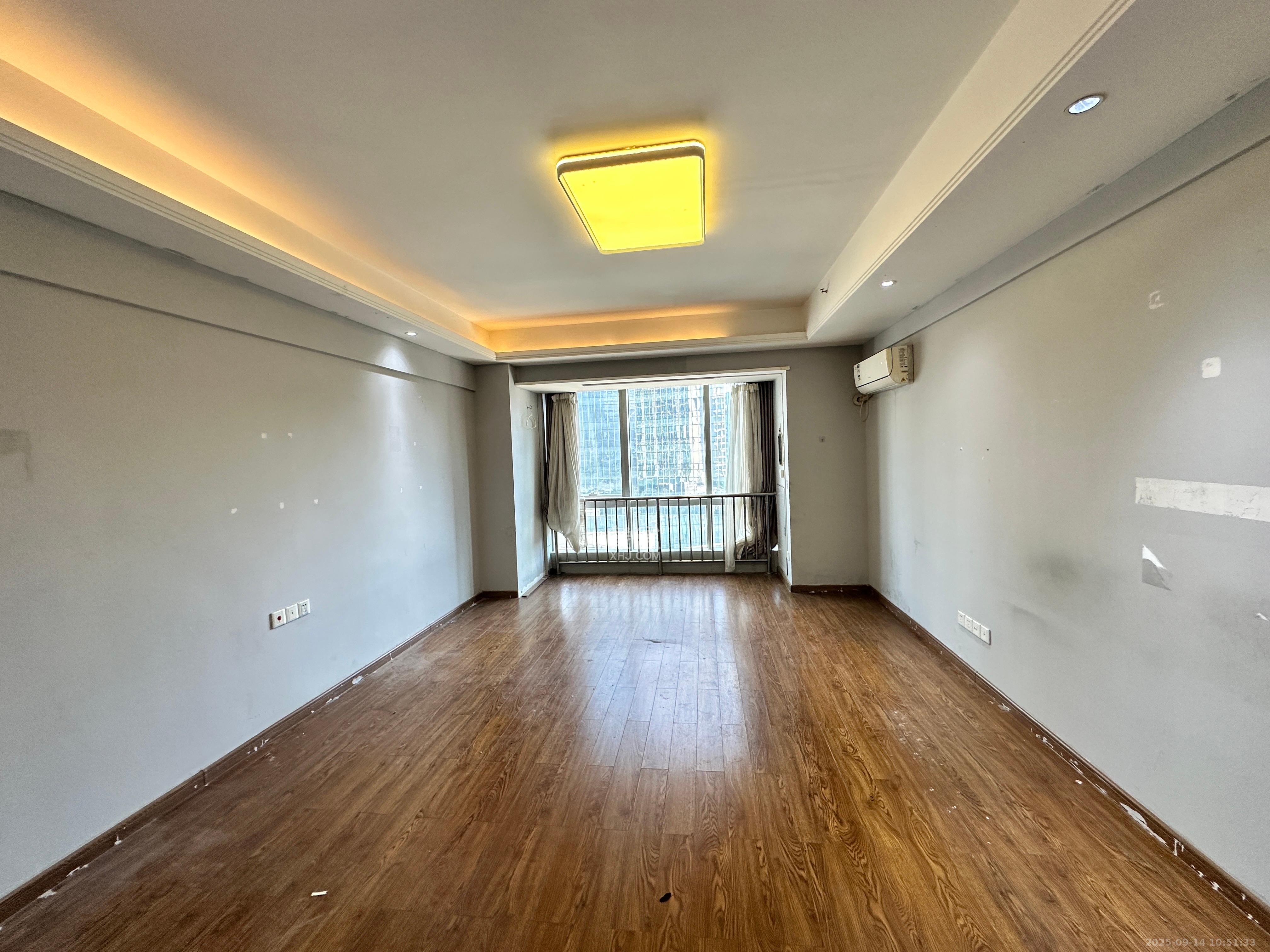 德思勤城市广场（宝格丽公寓）  1室1厅1卫    2200.0元/月室内图