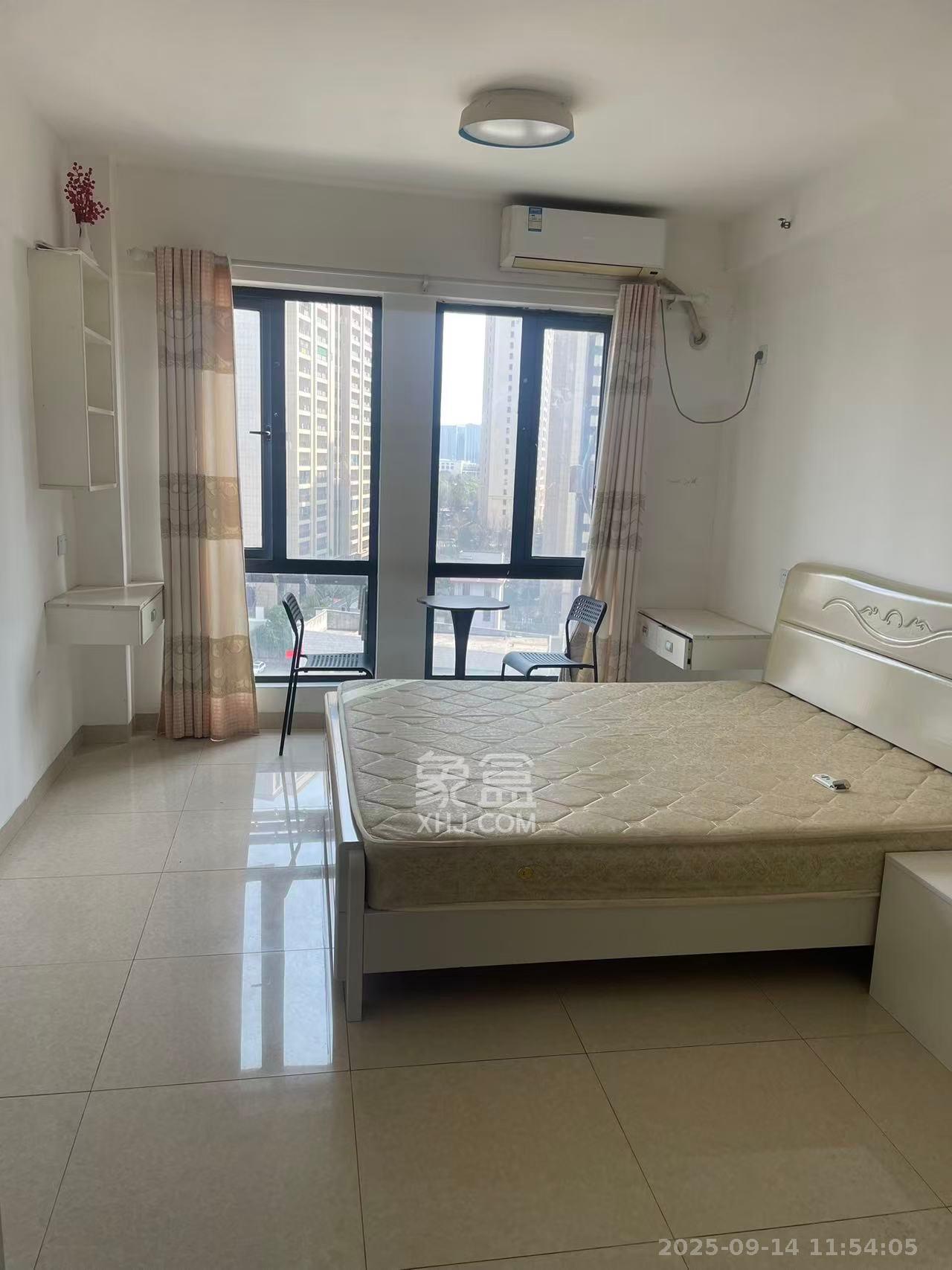 鑫远微中心  1室1厅1卫    1300.0元/月室内图