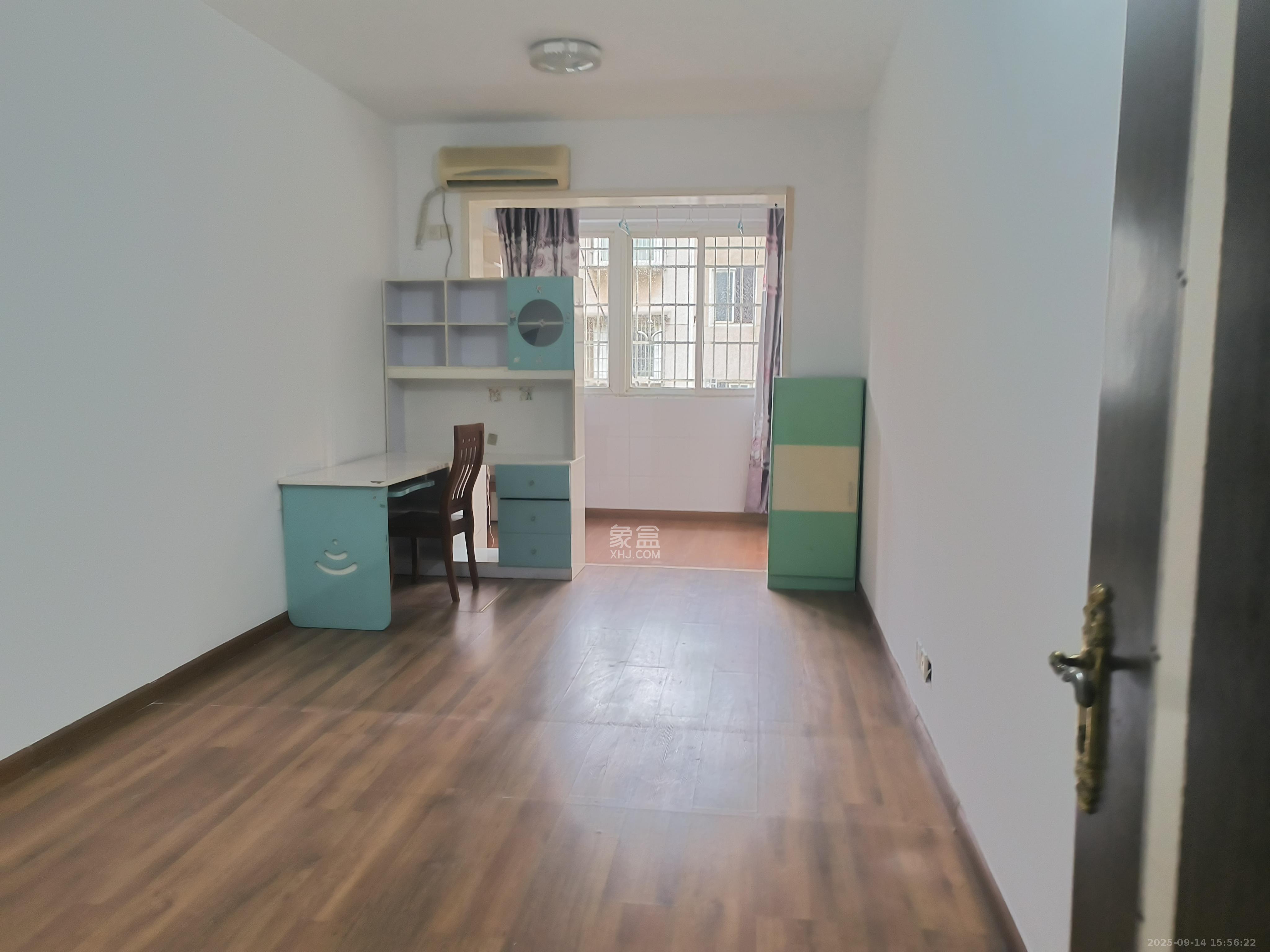 鑫邮小区 3室2厅2卫 2100.0元/月 鑫邮小区 3室2厅2卫 2100.0元/月室内图