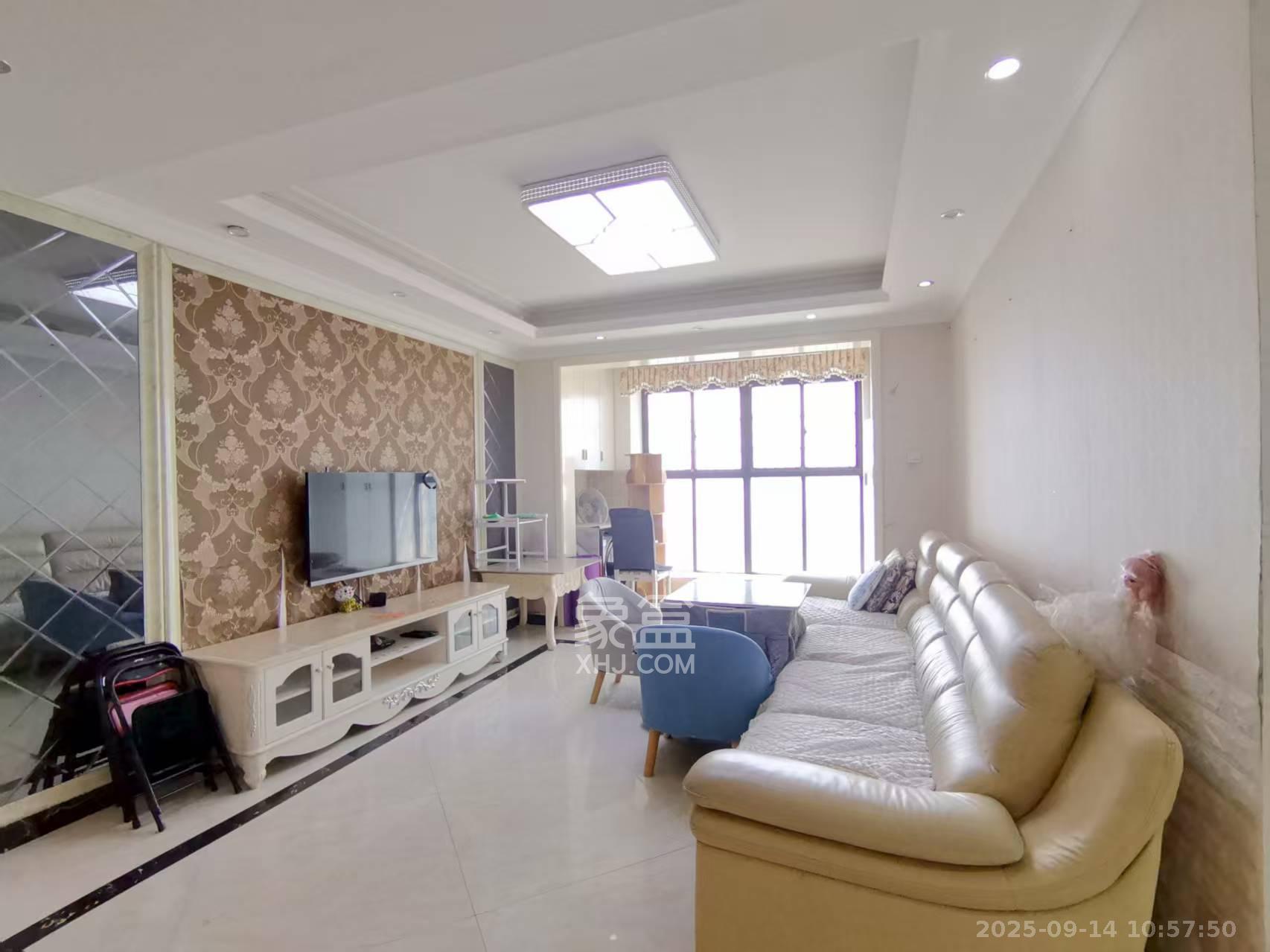 保利麓谷林语F区  3室2厅1卫    2600.0元/月 保利麓谷林语F区  3室2厅1卫    2600.0元/月室内图