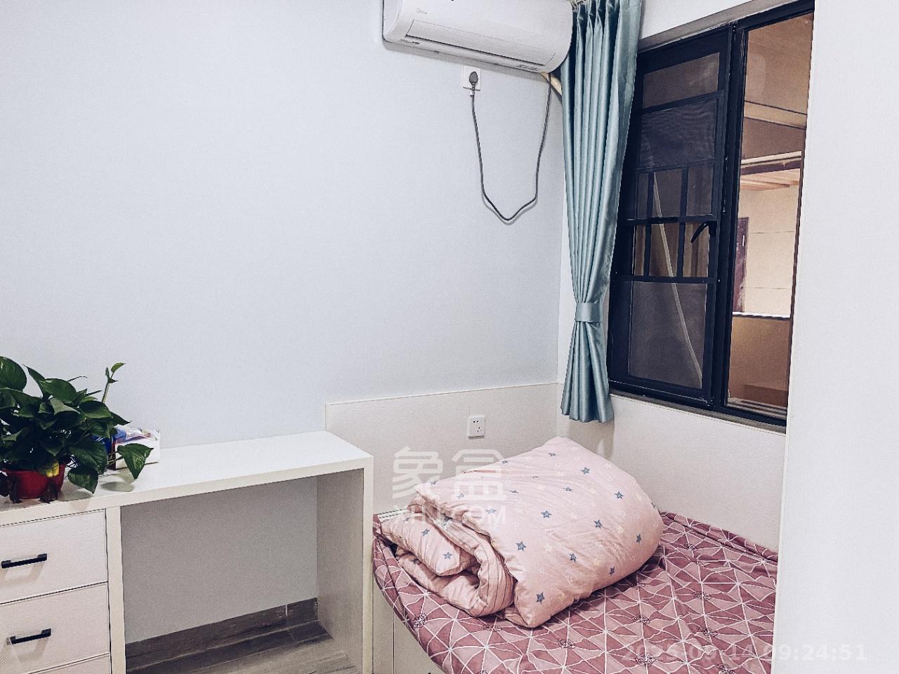 金轮星光名座  2室2厅1卫    2100.0元/月室内图