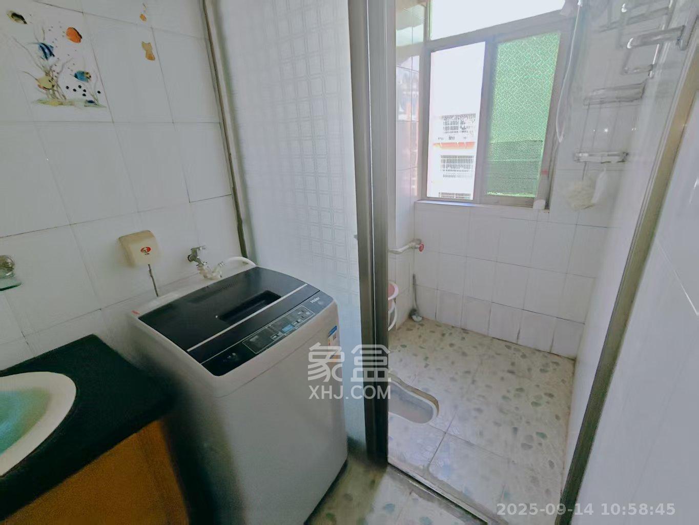 阳明山庄  2室2厅1卫    1800.0元/月室内图