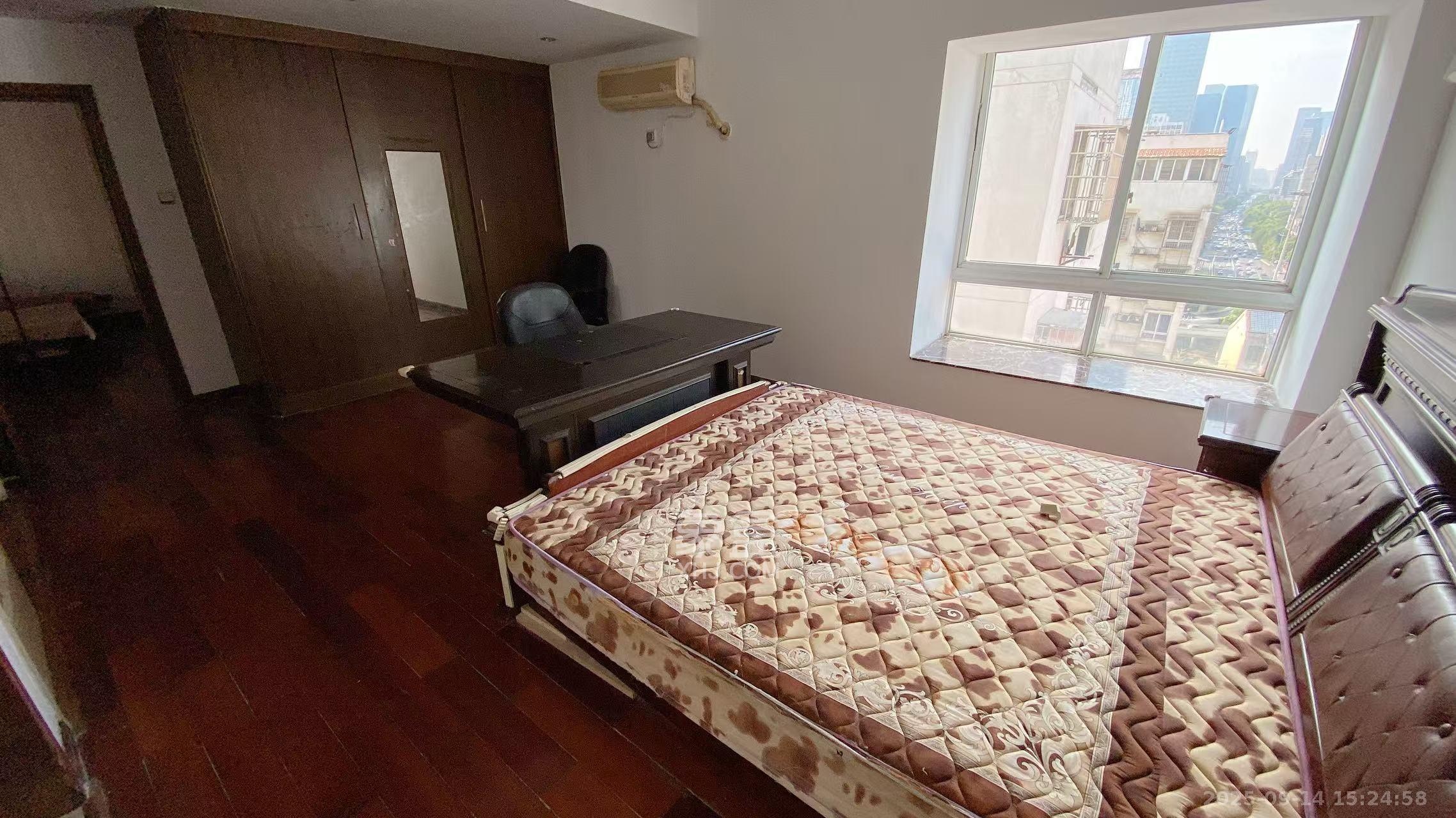 明珠苑  5室2厅1卫    3600.0元/月 明珠苑  5室2厅1卫    3600.0元/月室内图