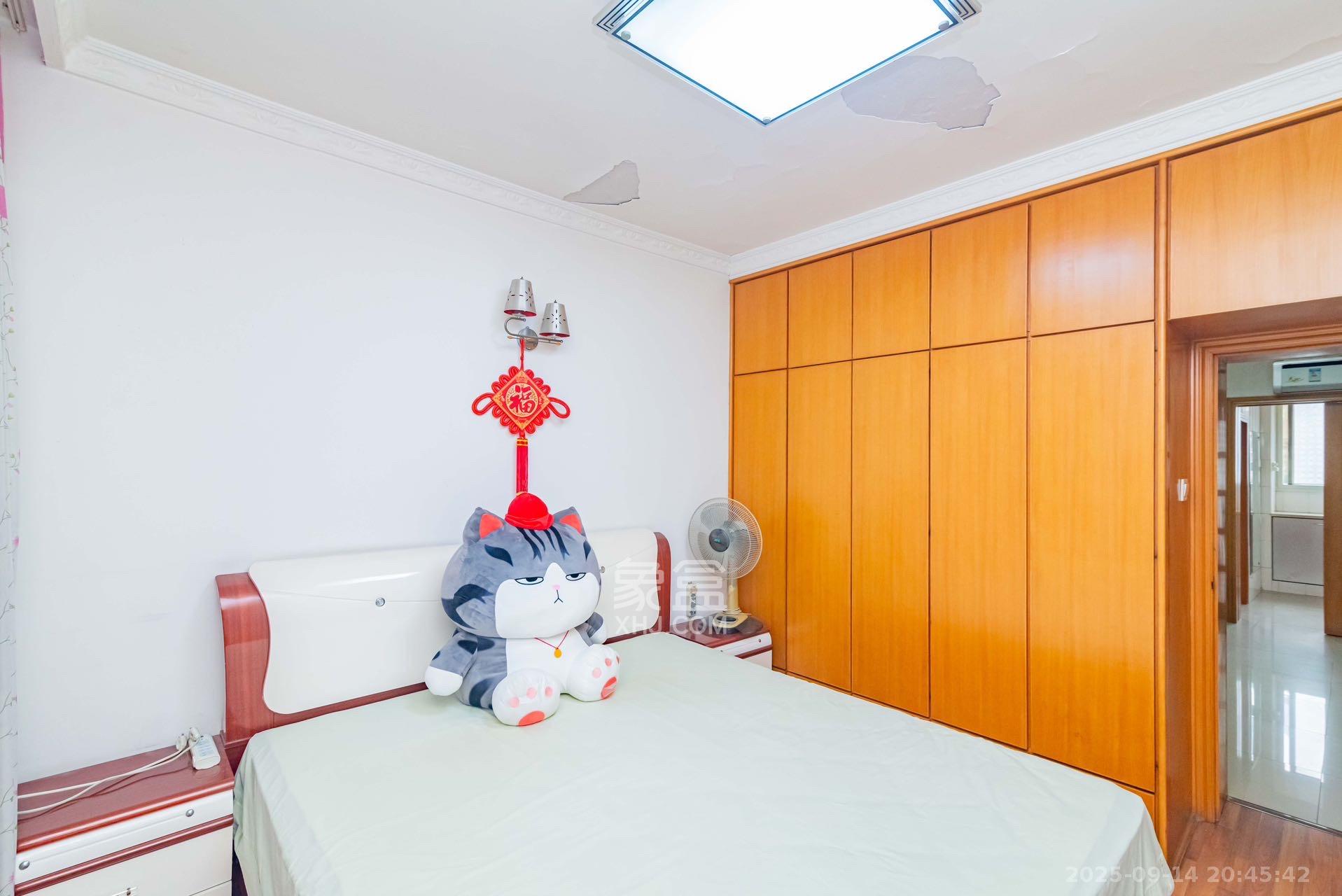 富雅坪社区（红墙巷）  2室2厅1卫   1800.00元/月
