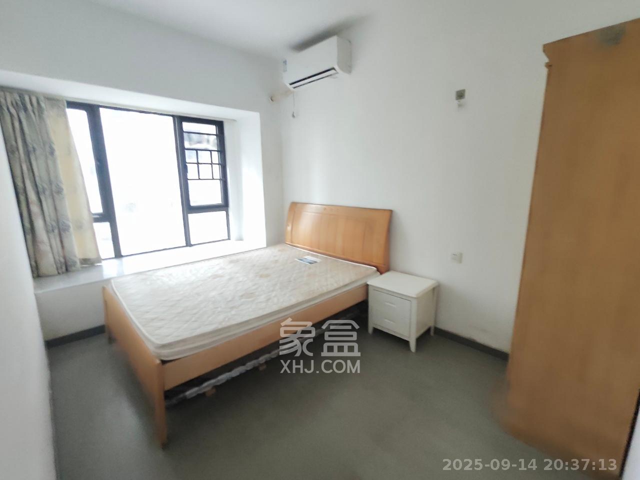 阳光城尚东湾愉景苑  3室2厅2卫    2100.0元/月室内图