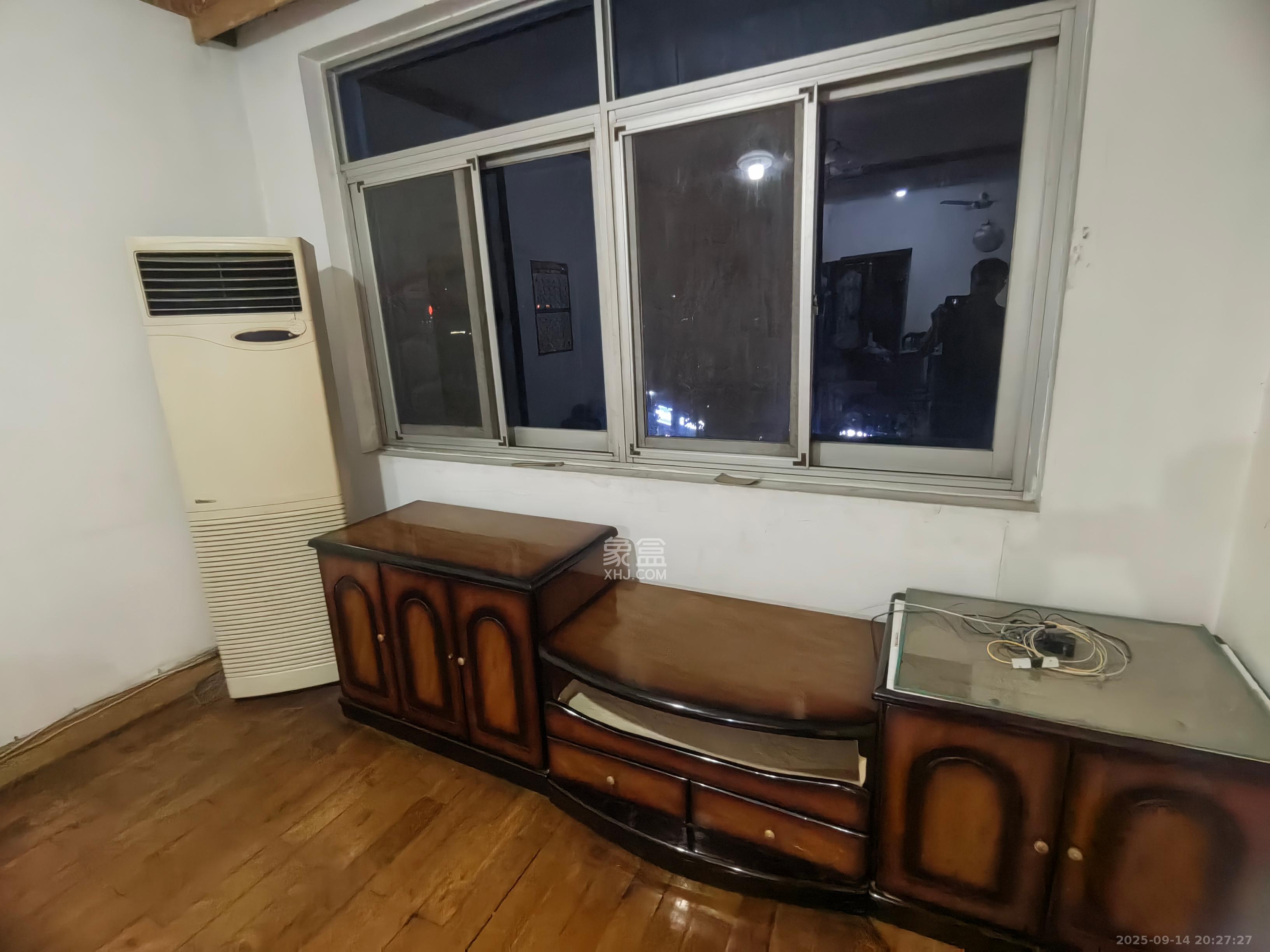 洞井小区(地质大队）  2室1厅1卫    1100.0元/月室内图