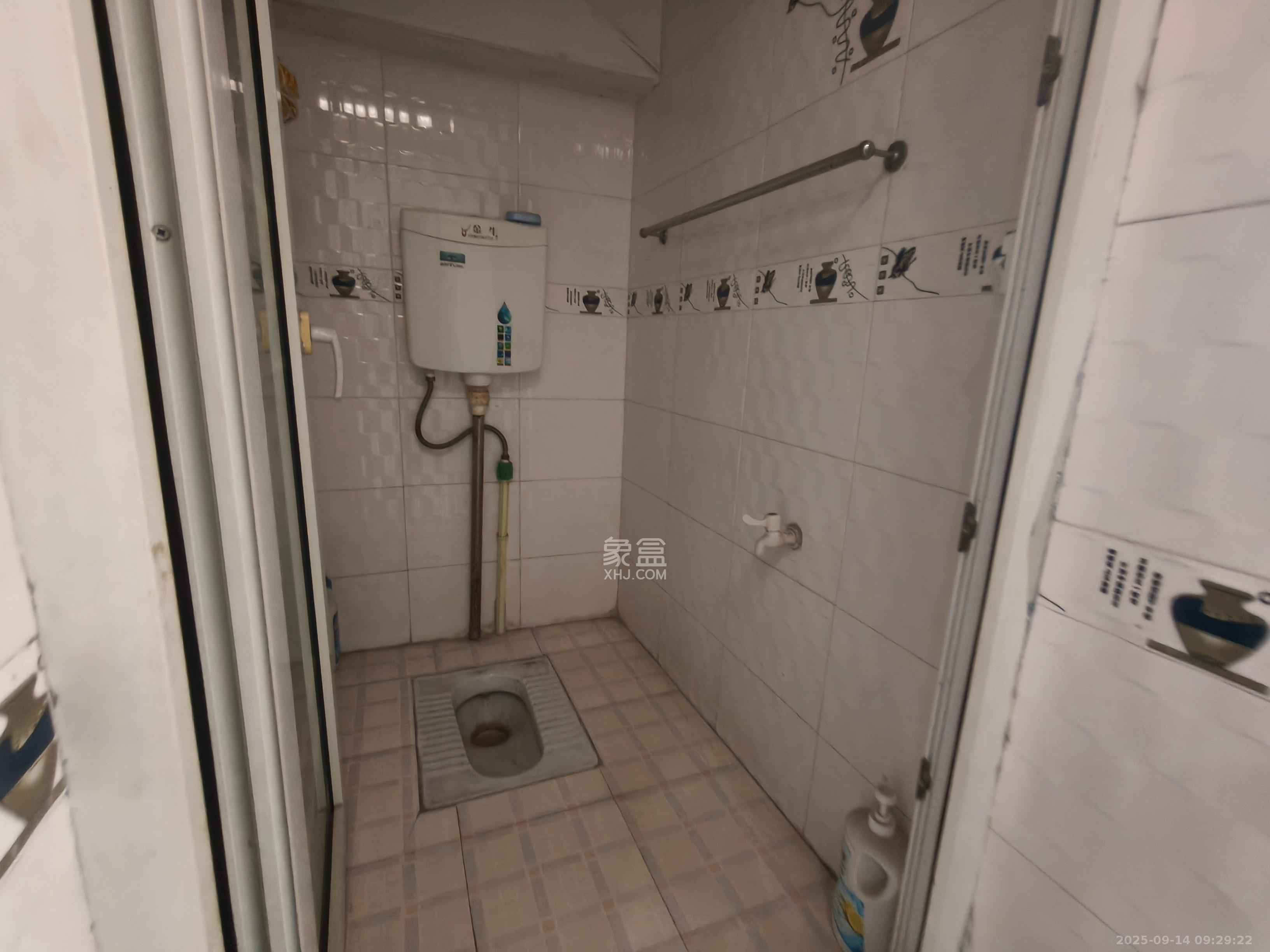 锦湘国际星城二期（锦雅苑）  2室2厅1卫    2000.0元/月室内图