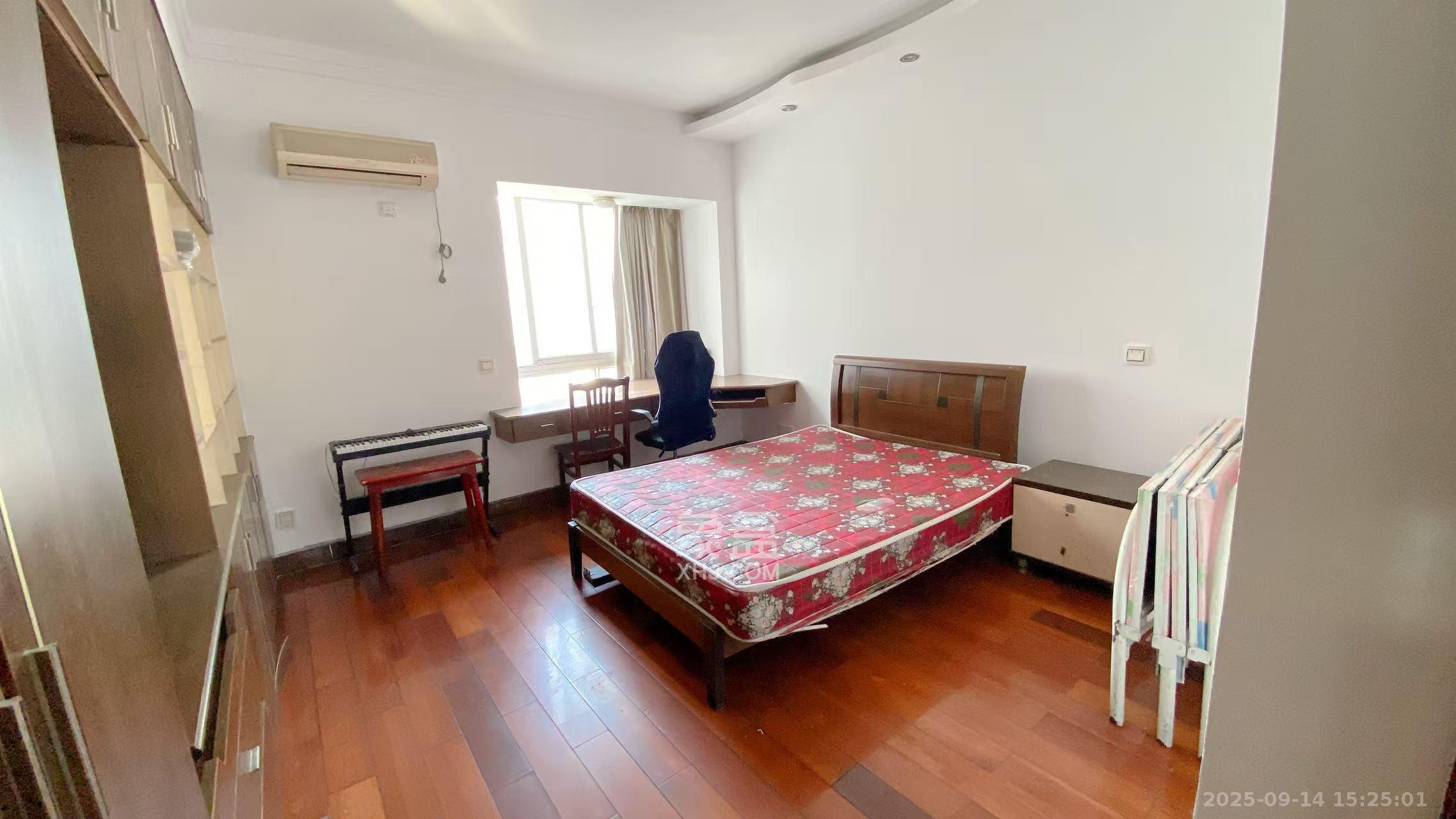 明珠苑  5室2厅1卫    3600.0元/月 明珠苑  5室2厅1卫    3600.0元/月室内图