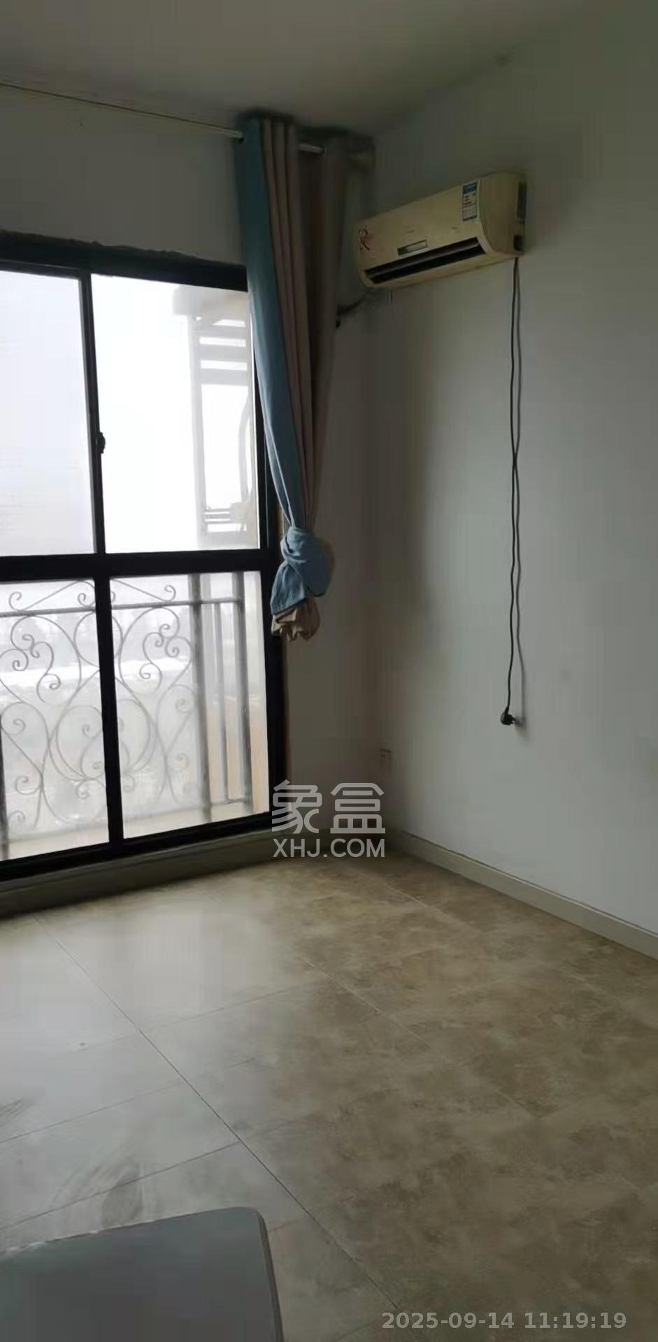 珠江郦城薰衣道  3室2厅2卫    3000.0元/月室内图