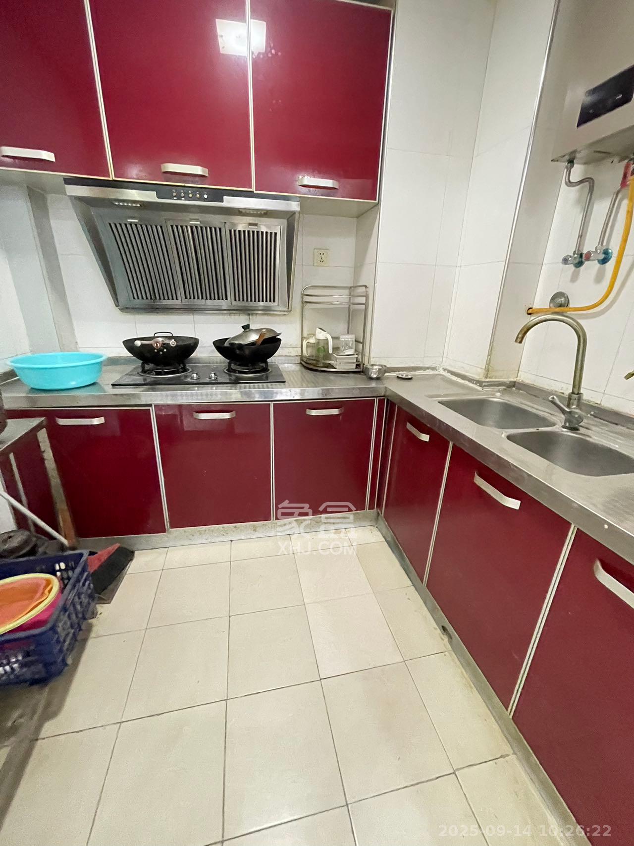 和庄  3室2厅2卫    2200.0元/月室内图