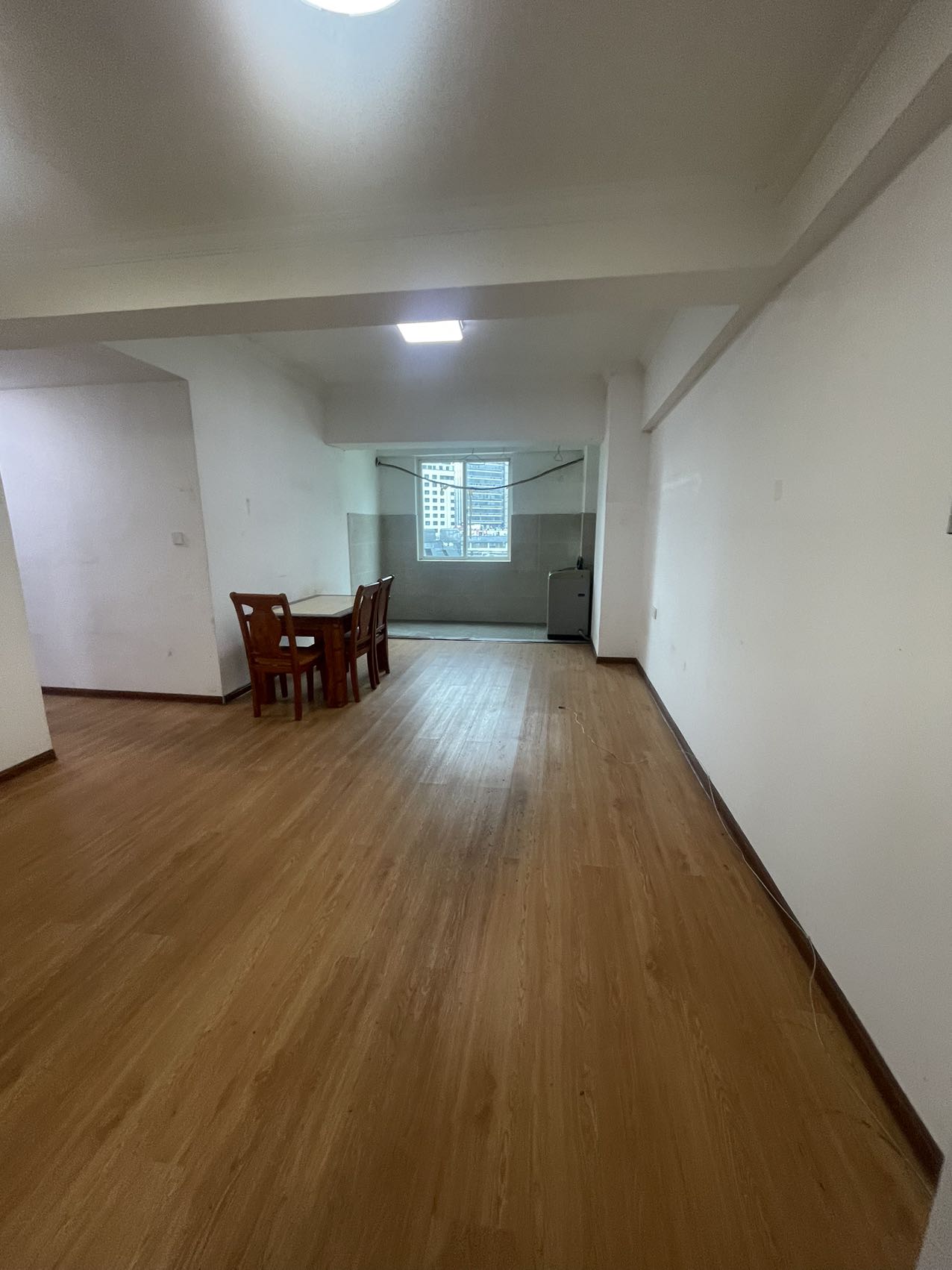 国贸经典 3室1厅1卫 2500.0元/月 国贸经典 3室1厅1卫 2500.0元/月室内图